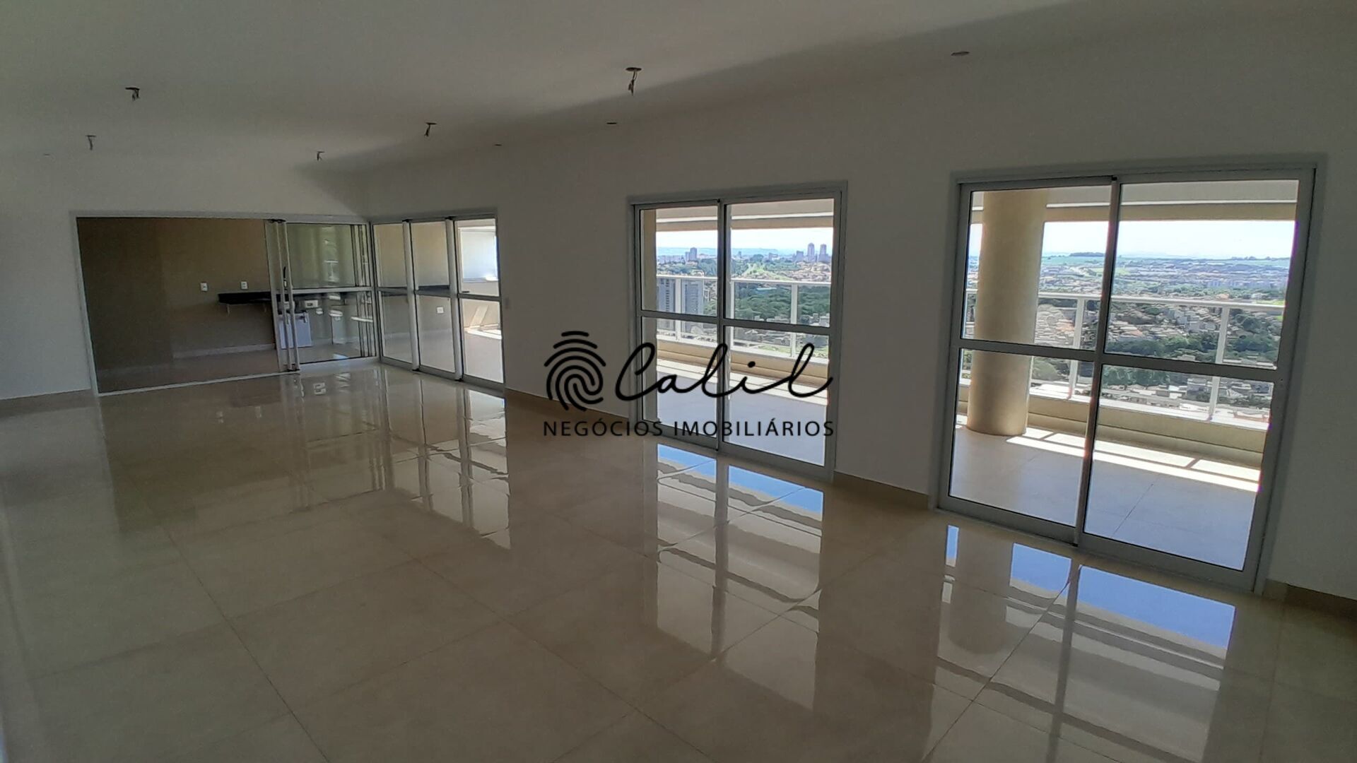 Apartamento à venda com 4 quartos, 275m² - Foto 9