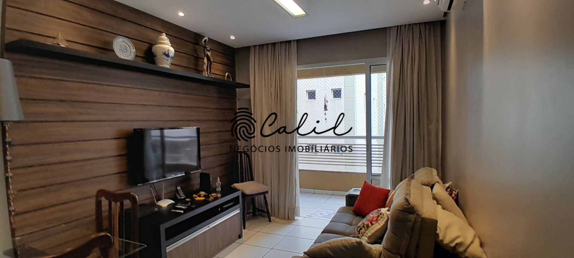 Apartamento à venda com 3 quartos, 115m² - Foto 2