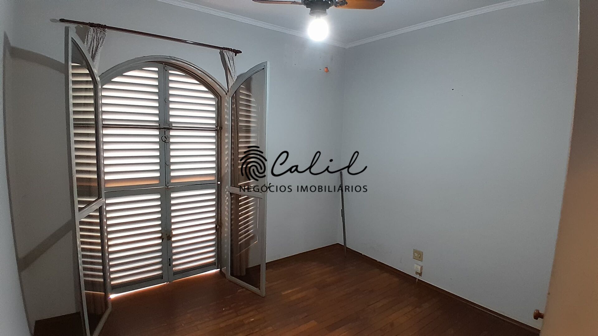 Casa para alugar com 5 quartos, 210m² - Foto 21