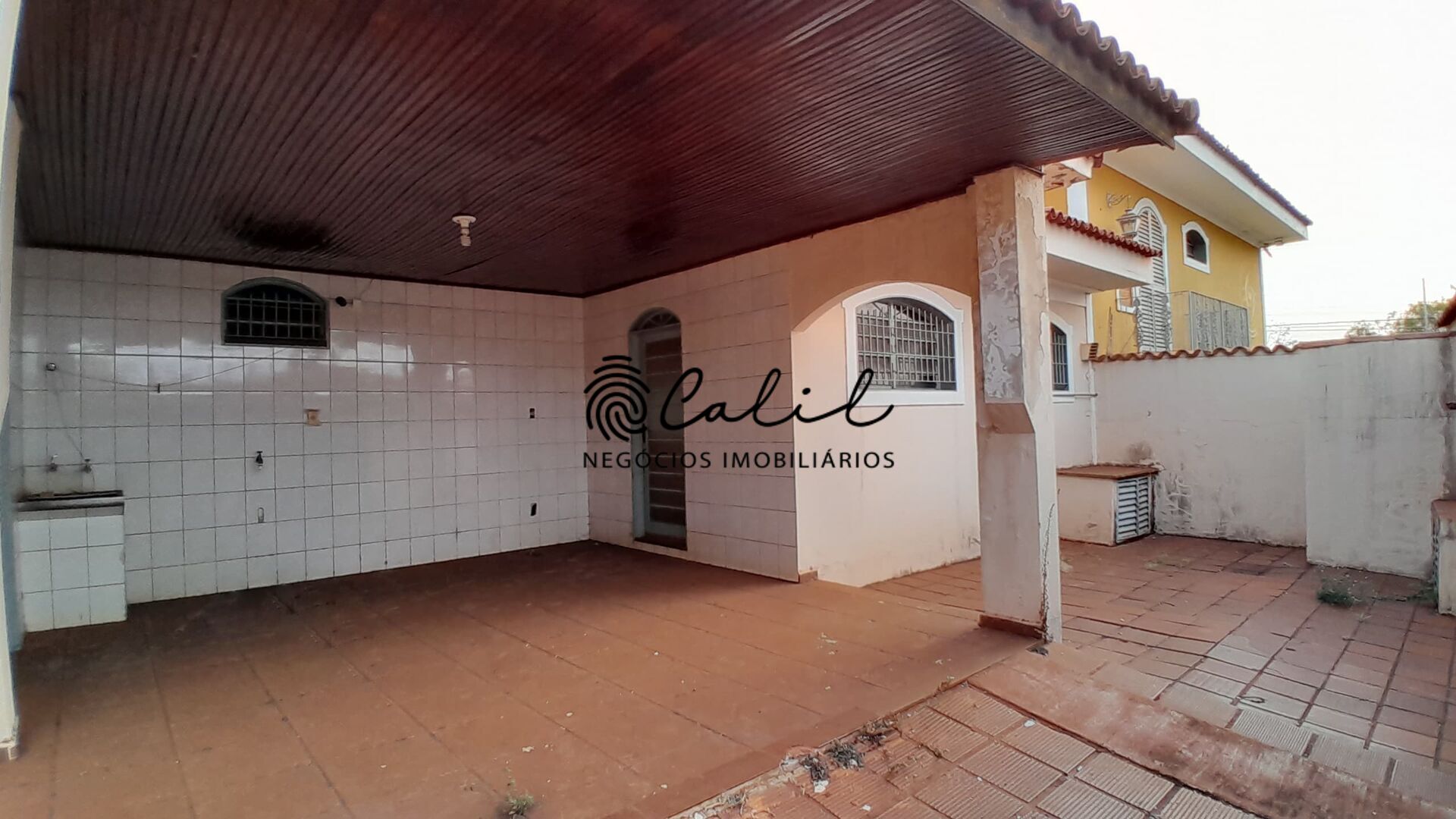 Casa para alugar com 5 quartos, 210m² - Foto 38