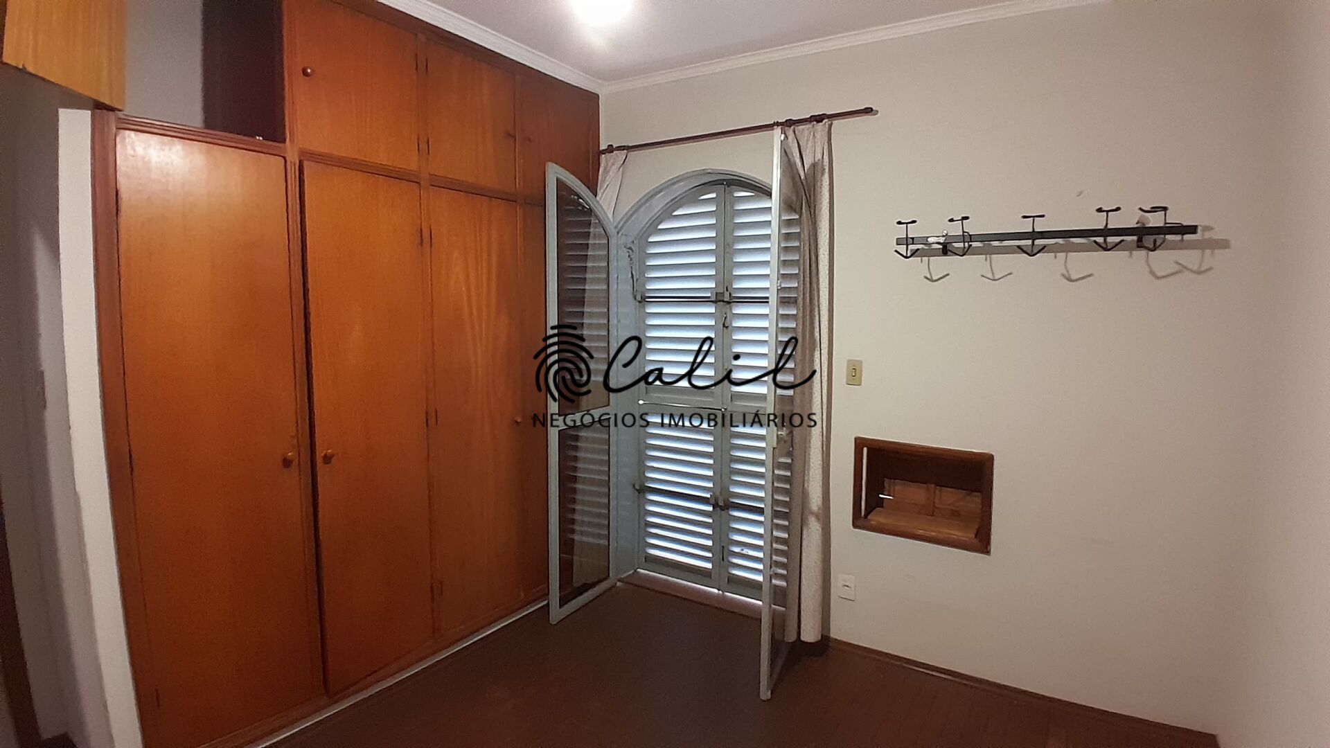 Casa para alugar com 5 quartos, 210m² - Foto 24