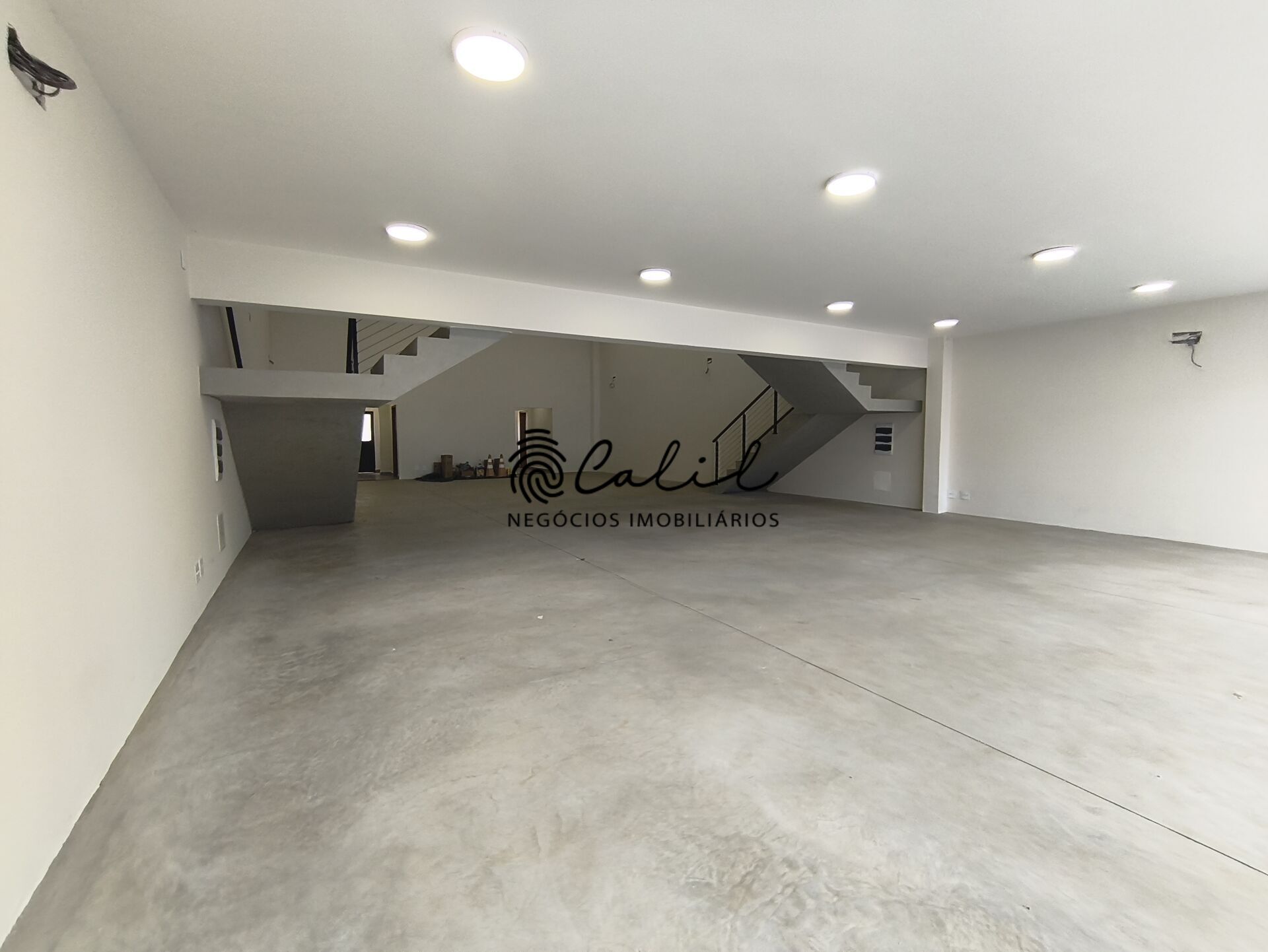 Loja-Salão para alugar com 1 quarto, 285m² - Foto 1
