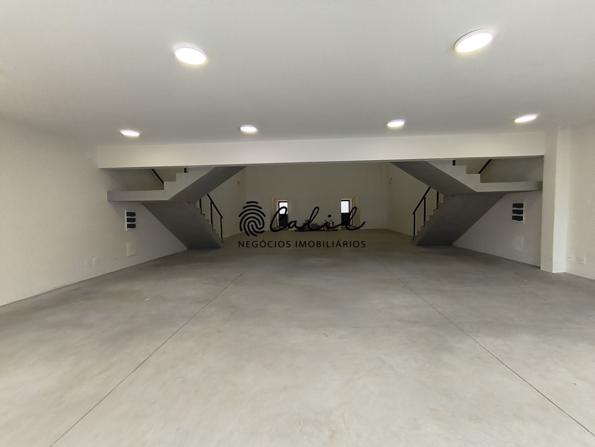 Loja-Salão para alugar com 1 quarto, 285m² - Foto 2