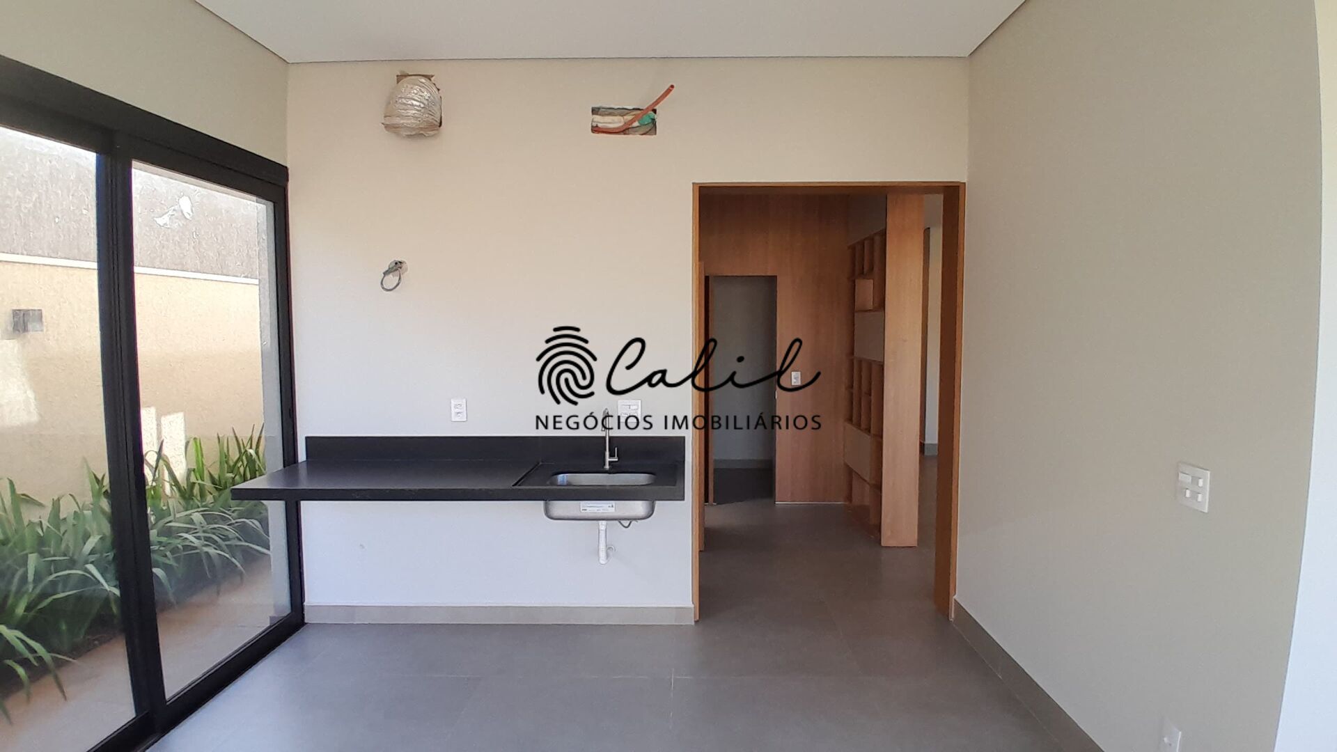 Casa de Condomínio à venda com 4 quartos, 300m² - Foto 8