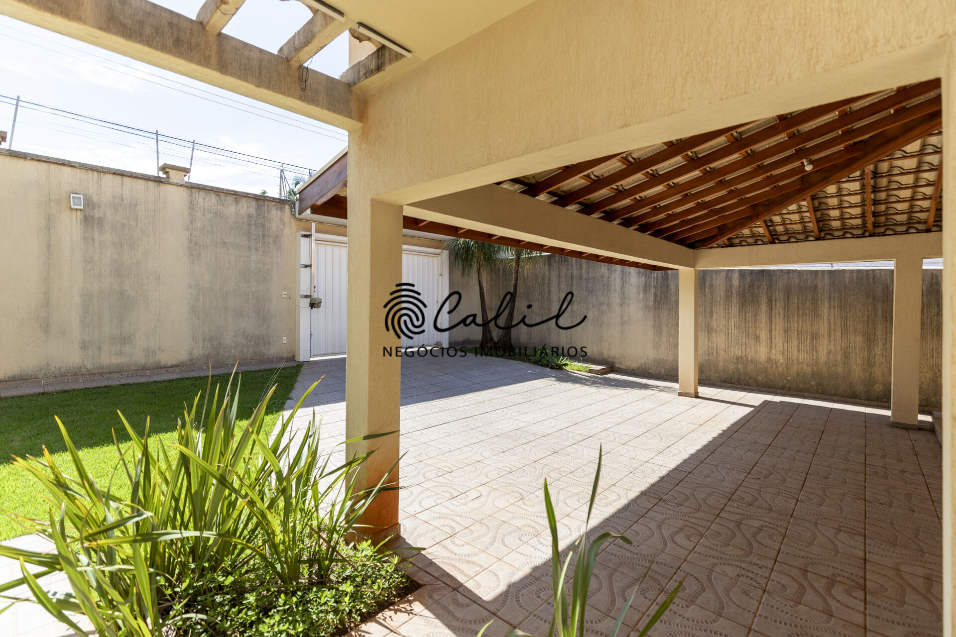 Casa à venda com 4 quartos, 416m² - Foto 5