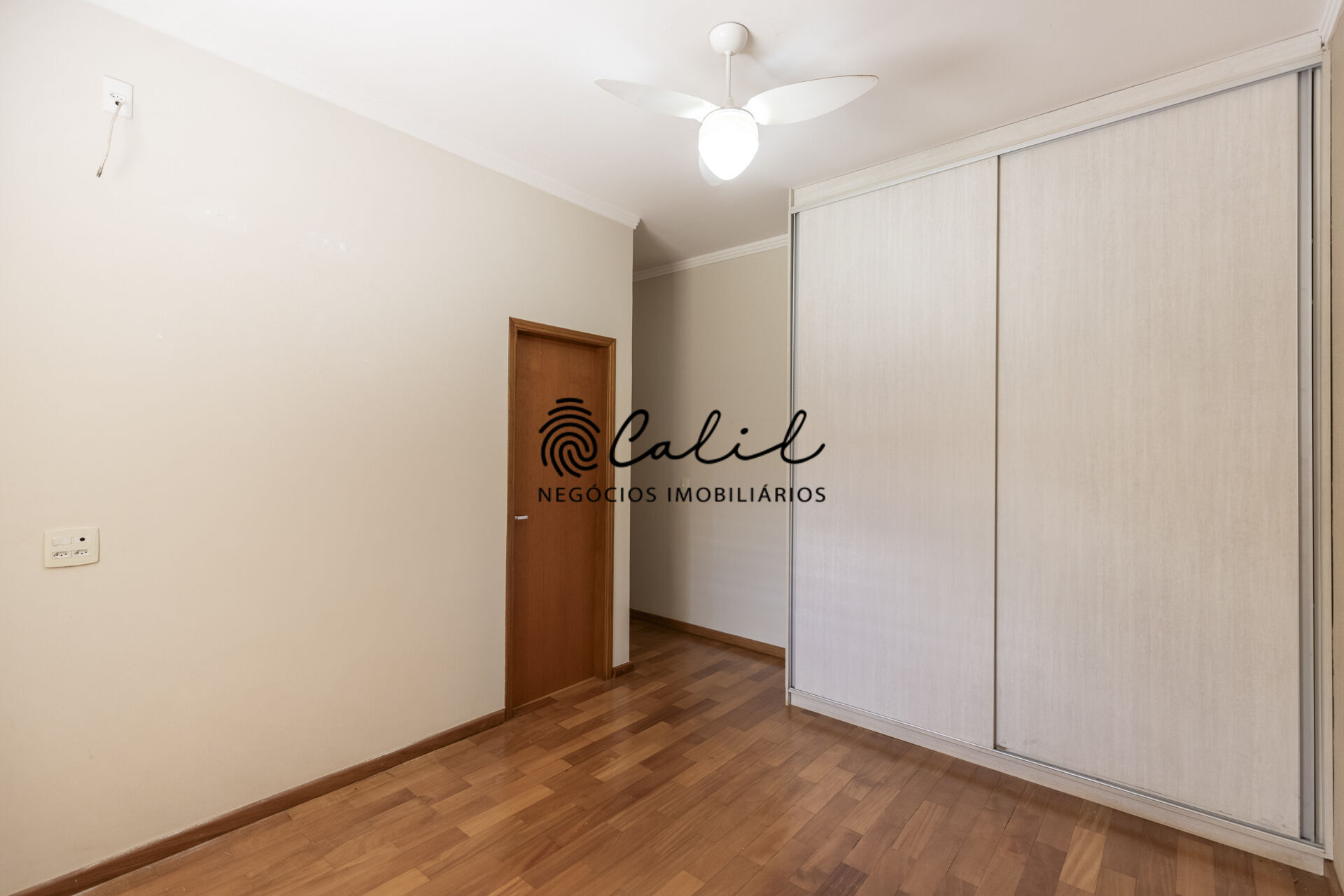 Casa à venda com 4 quartos, 416m² - Foto 33