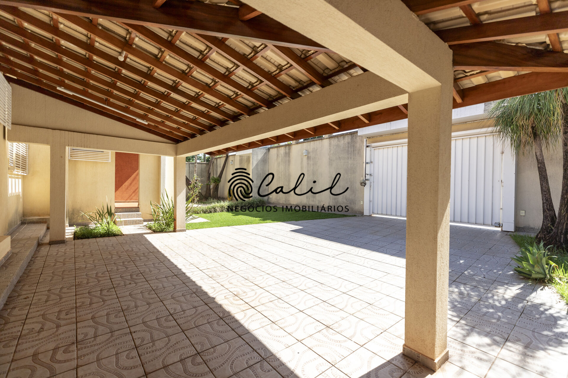 Casa à venda com 4 quartos, 416m² - Foto 6