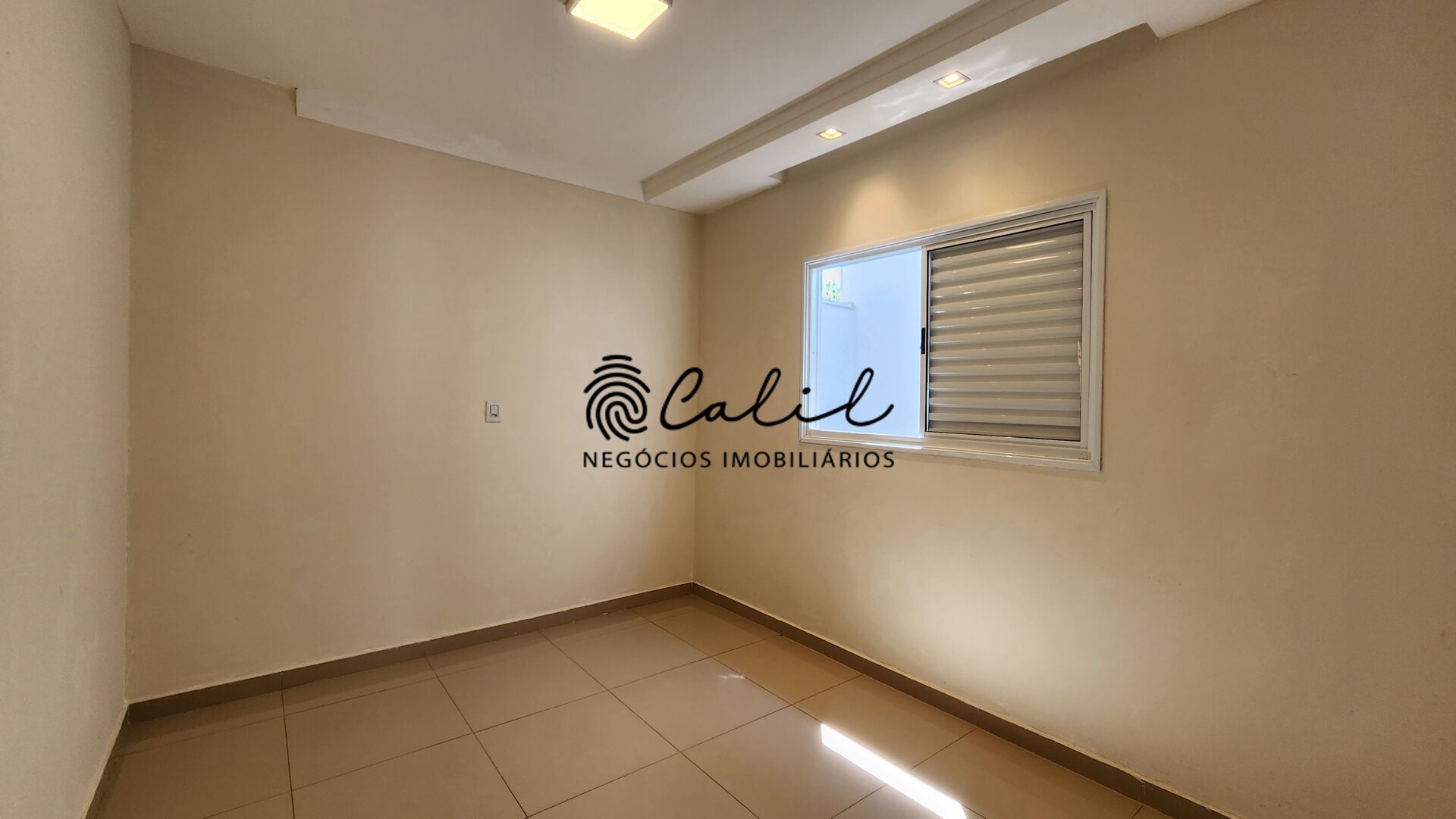 Casa à venda com 2 quartos, 64m² - Foto 5