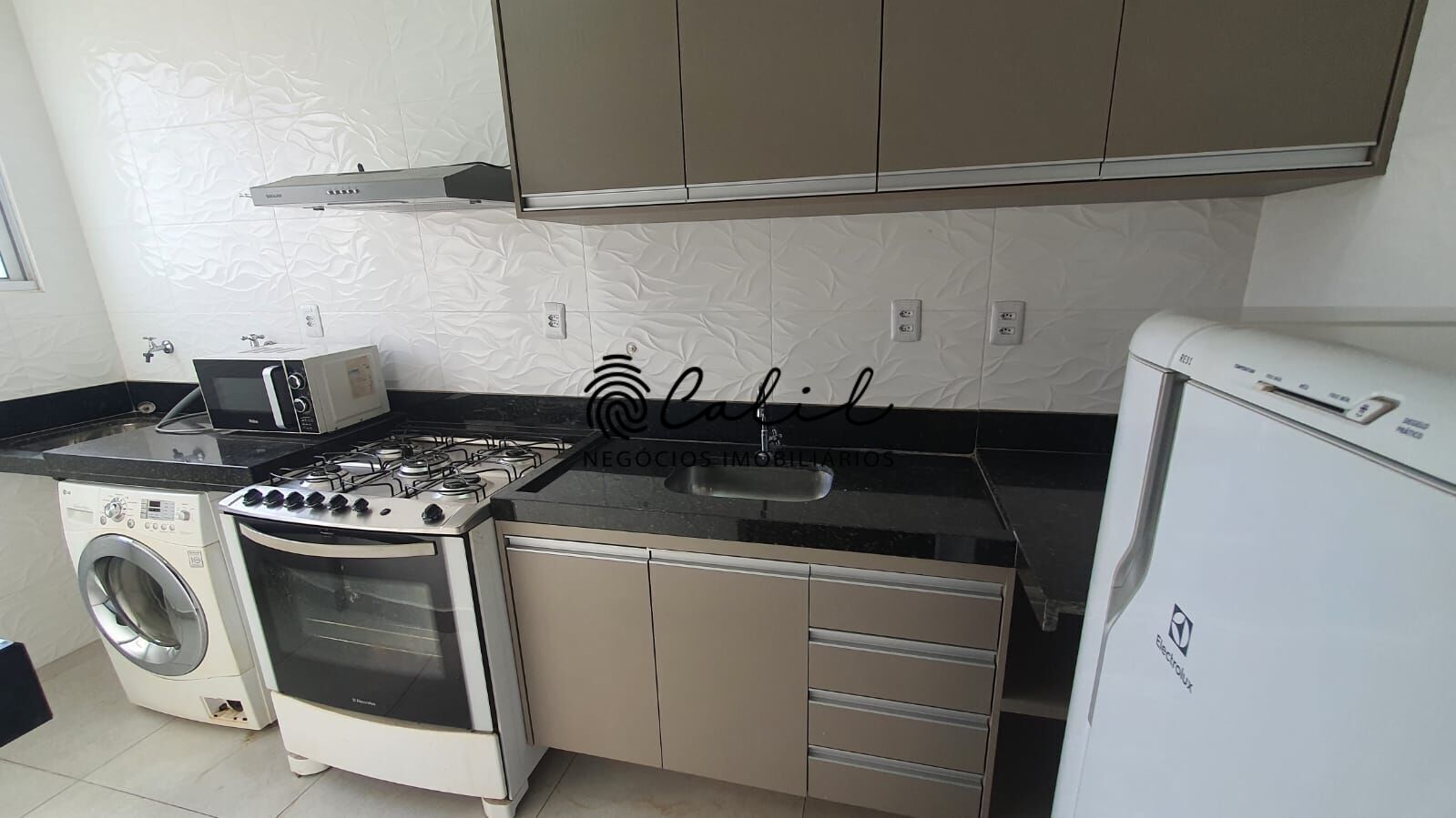 Apartamento à venda com 2 quartos, 48m² - Foto 4