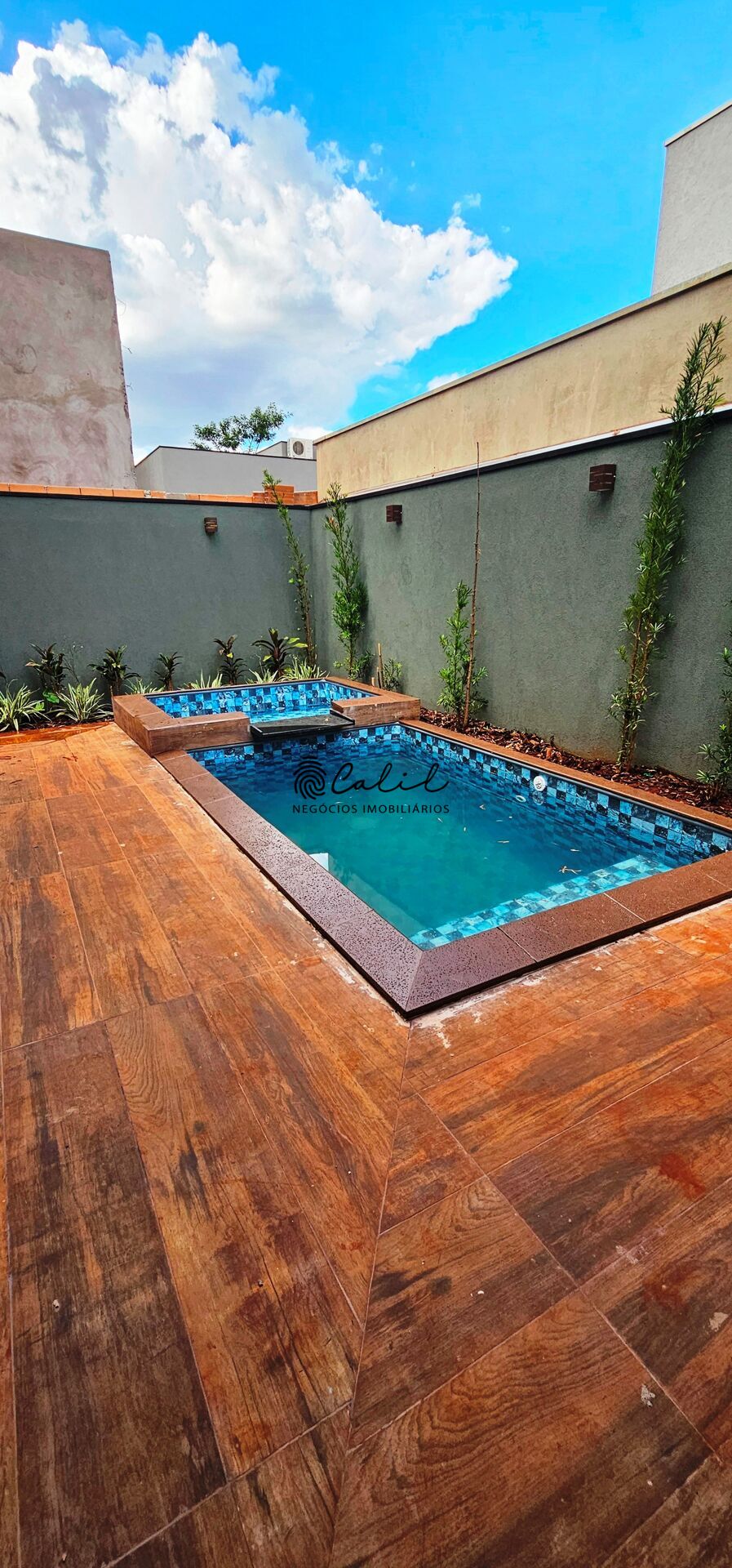 Casa de Condomínio à venda com 3 quartos, 169m² - Foto 2