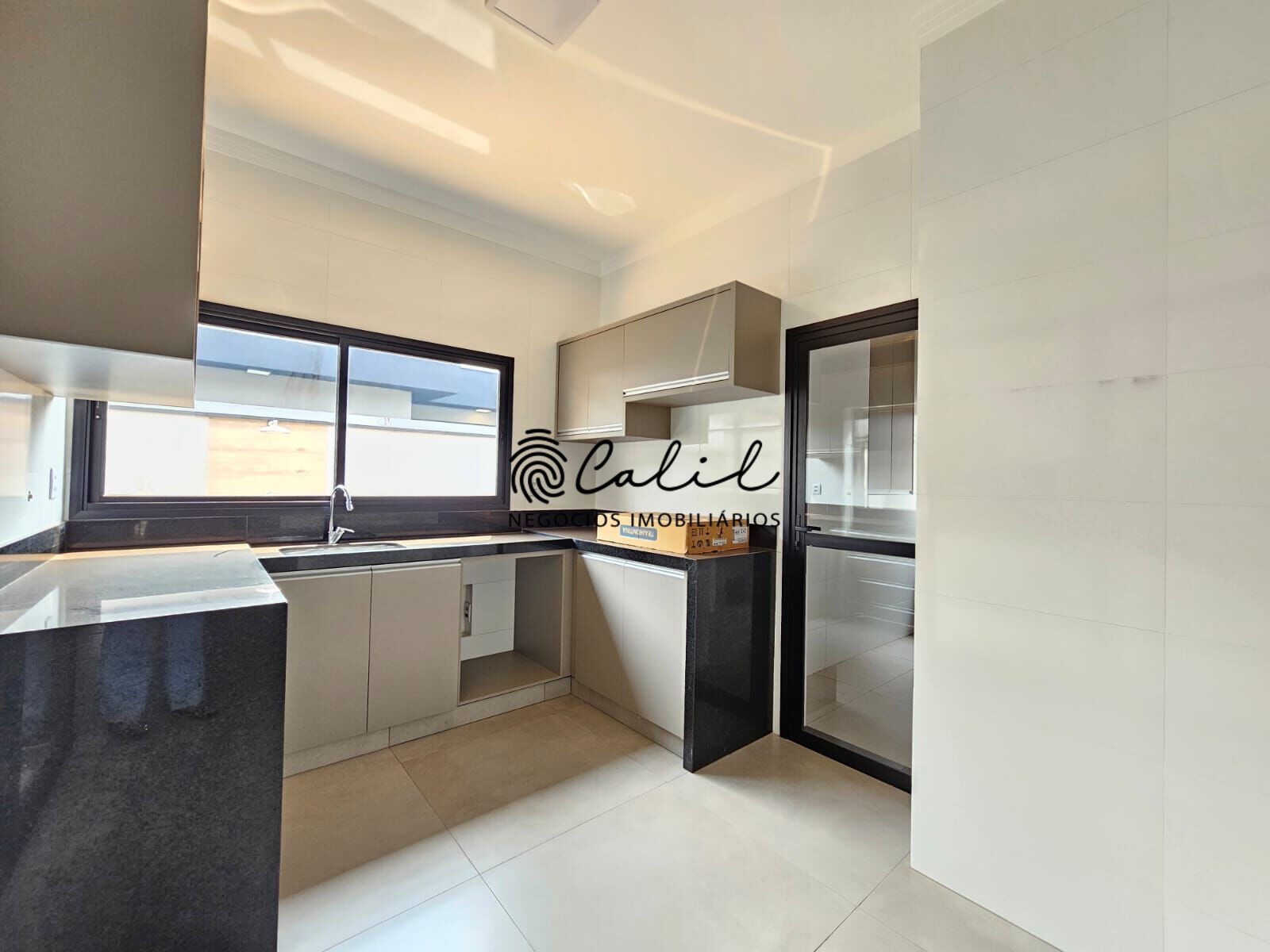 Casa de Condomínio à venda com 3 quartos, 150m² - Foto 9
