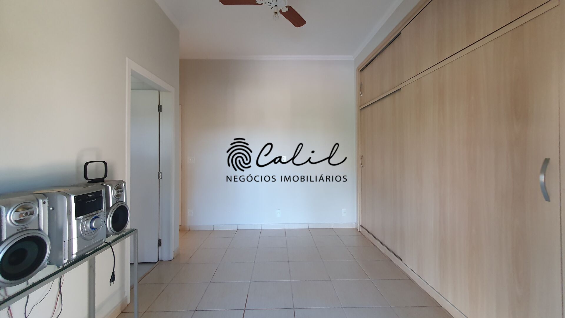 Casa de Condomínio à venda com 5 quartos, 300m² - Foto 22