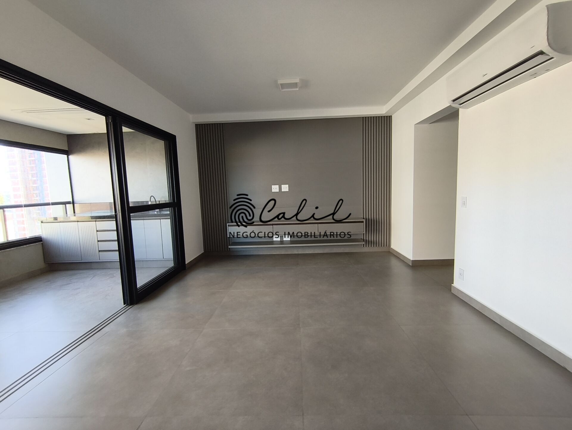 Apartamento para alugar com 4 quartos, 154m² - Foto 5