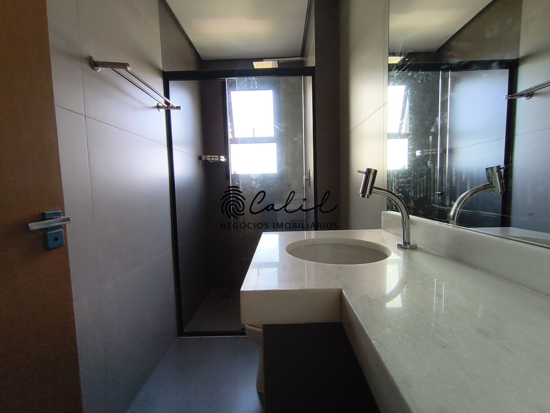 Apartamento para alugar com 4 quartos, 154m² - Foto 11