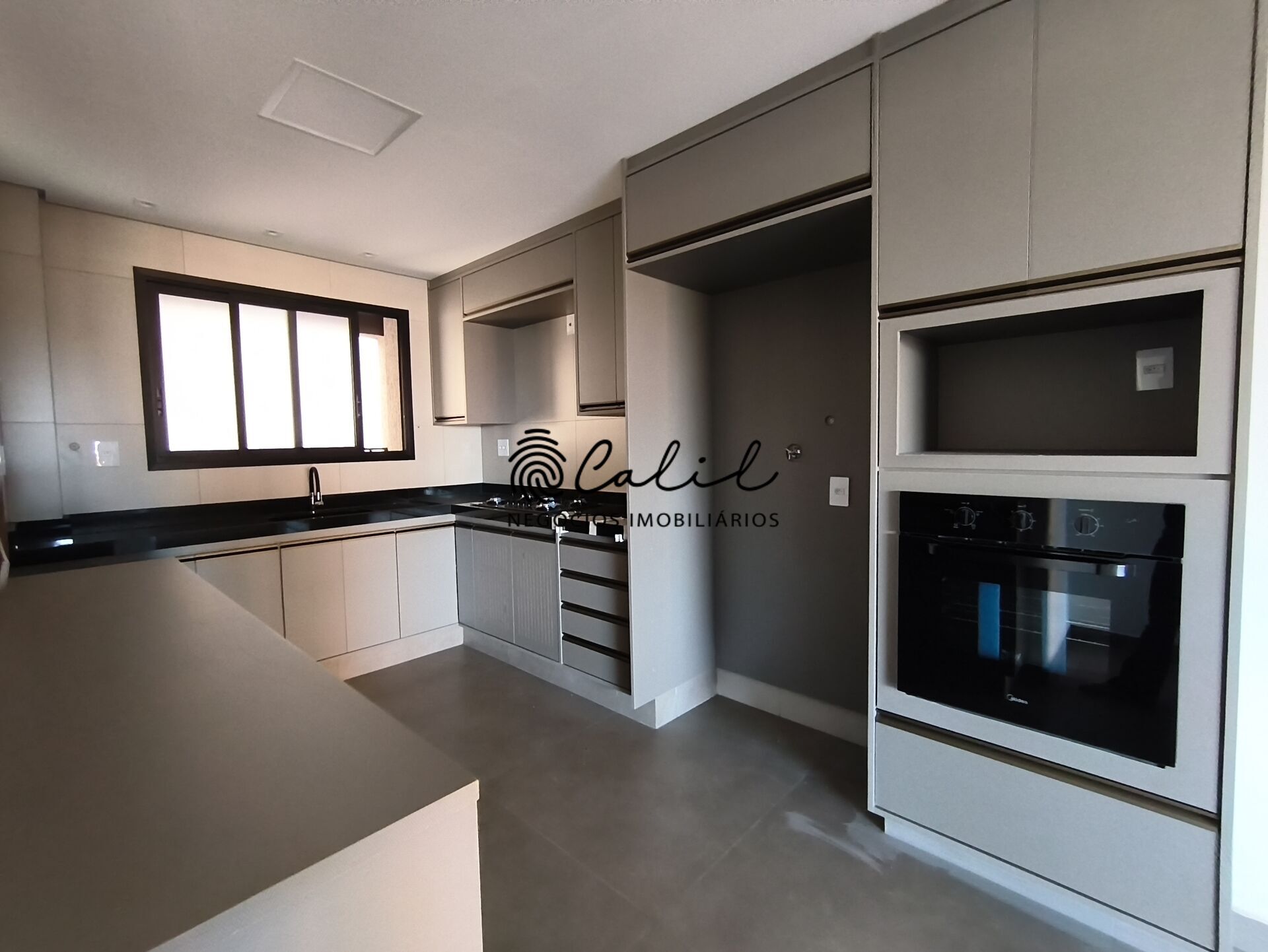 Apartamento para alugar com 4 quartos, 154m² - Foto 8