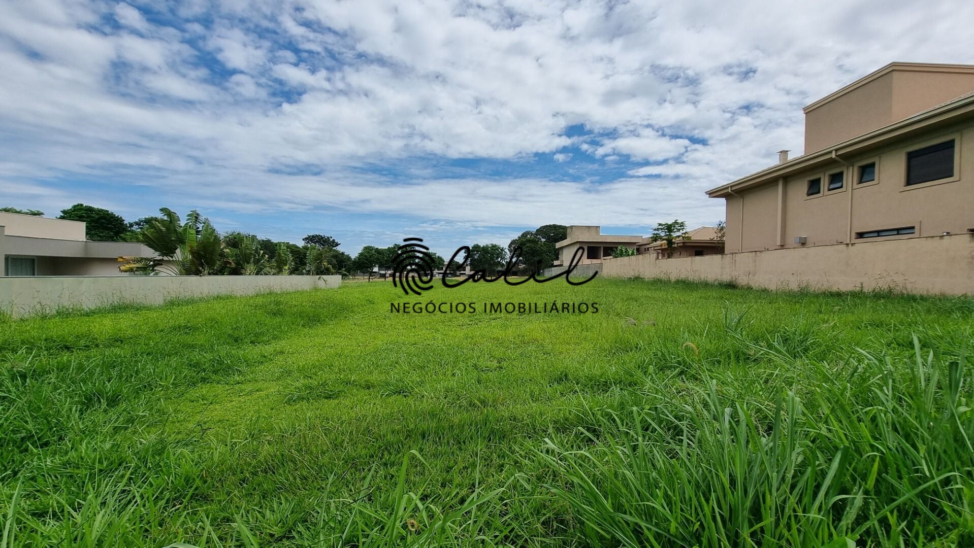 Terreno à venda, 1500m² - Foto 1