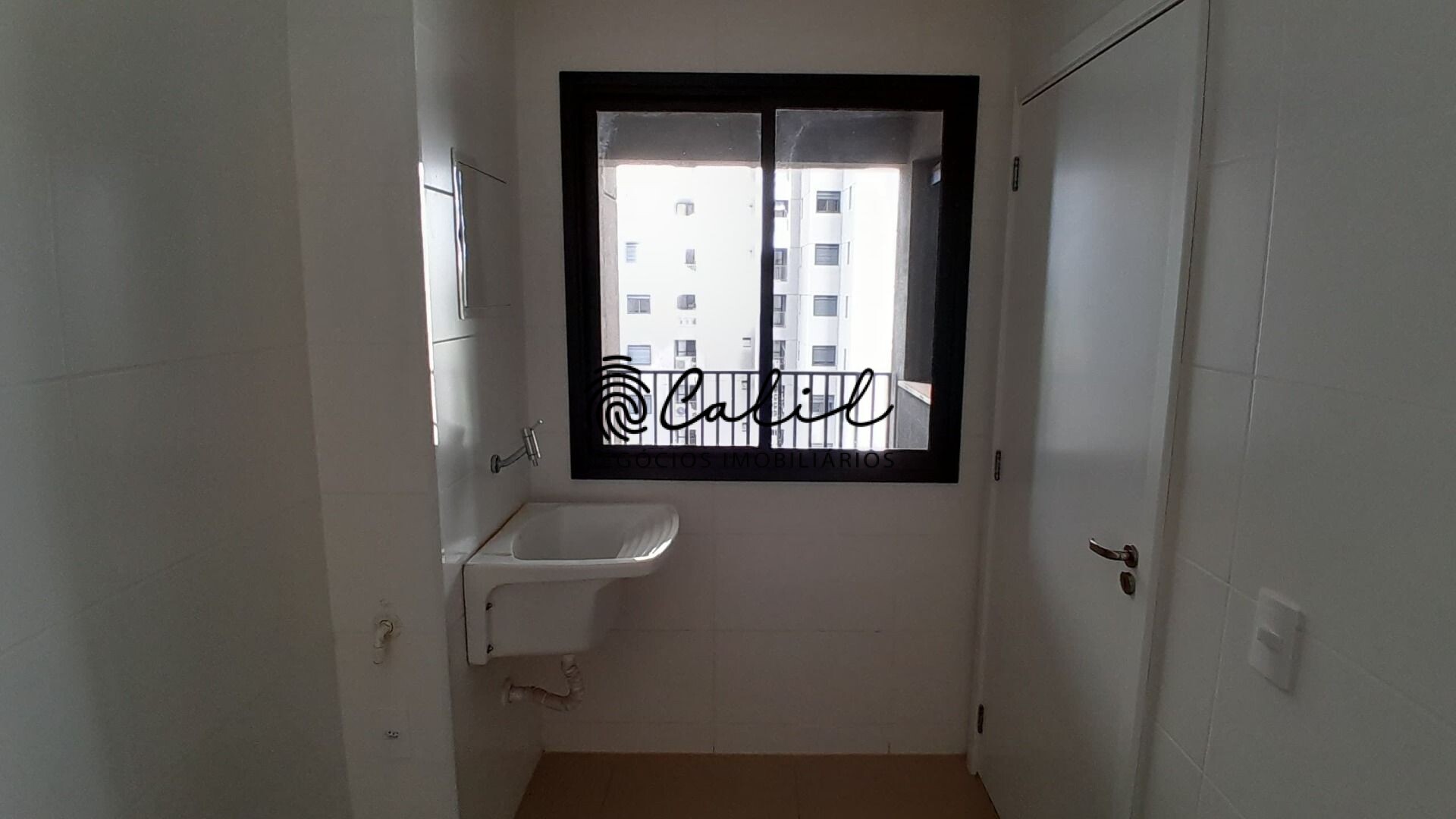 Apartamento à venda com 4 quartos, 135m² - Foto 9