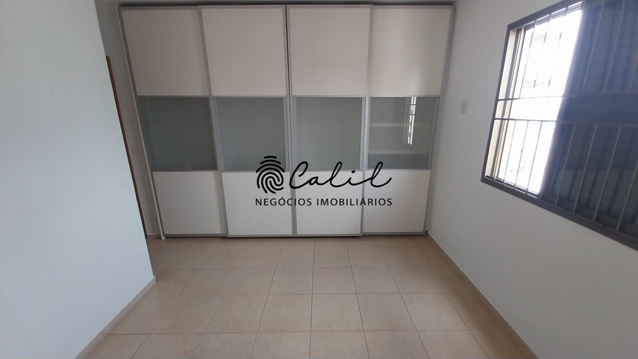 Apartamento para alugar com 3 quartos, 137m² - Foto 13