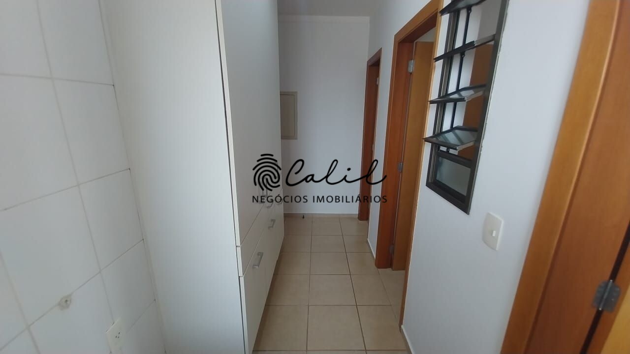 Apartamento para alugar com 3 quartos, 137m² - Foto 4