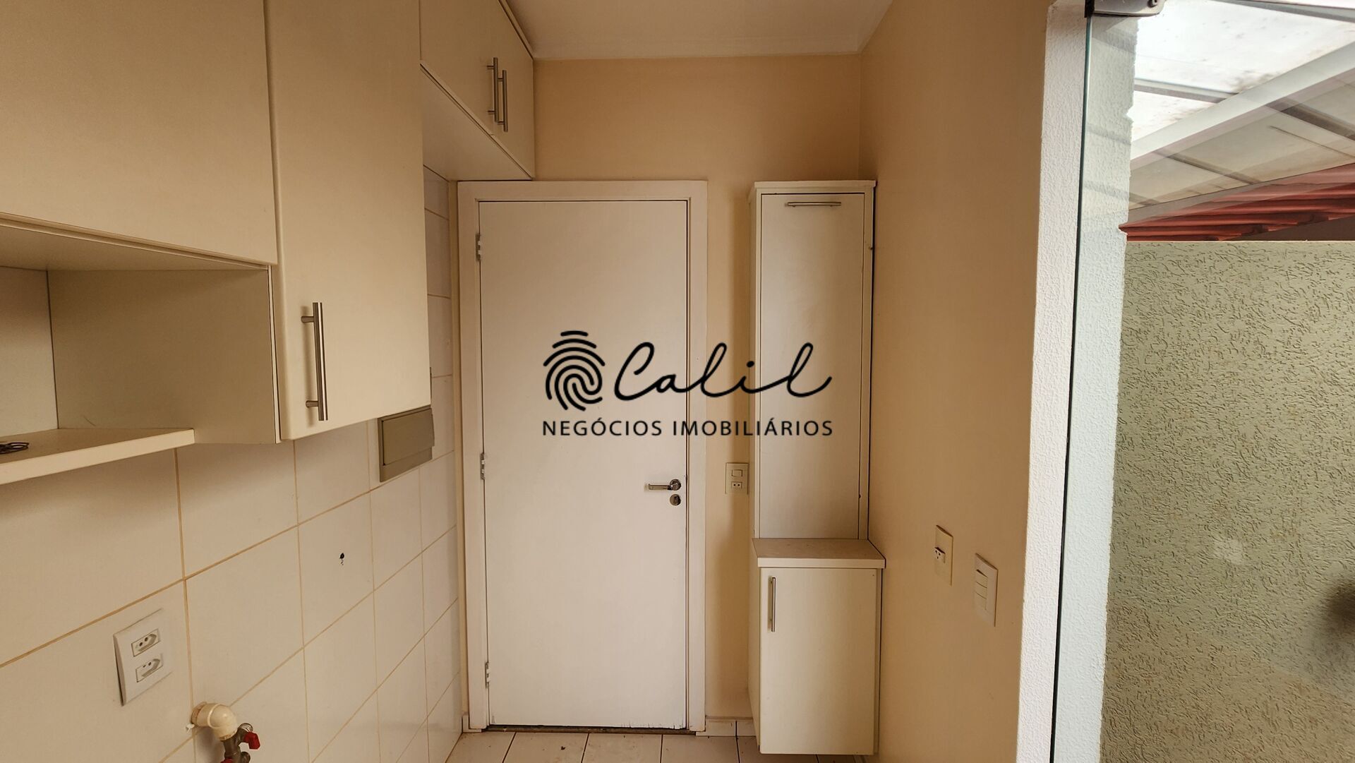 Casa de Condomínio para alugar com 3 quartos, 182m² - Foto 13