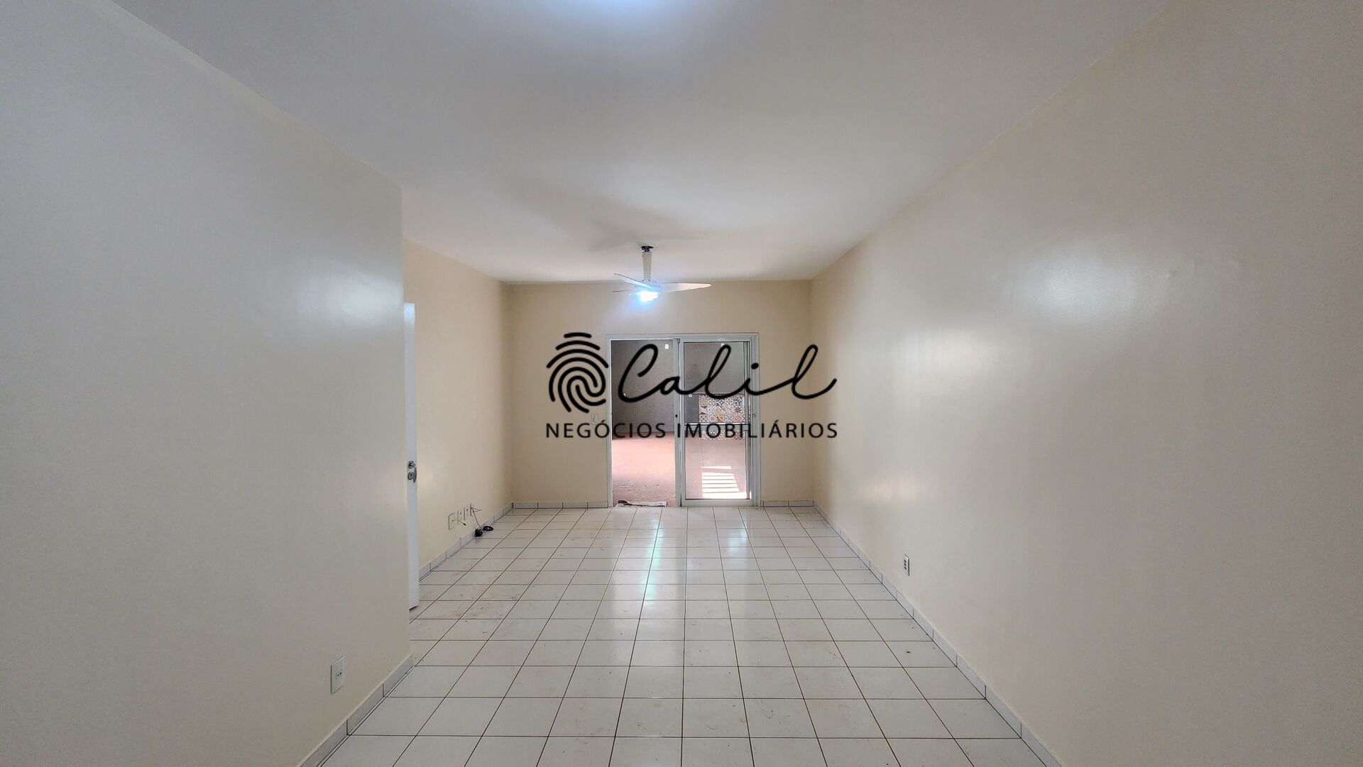 Casa de Condomínio para alugar com 3 quartos, 182m² - Foto 4