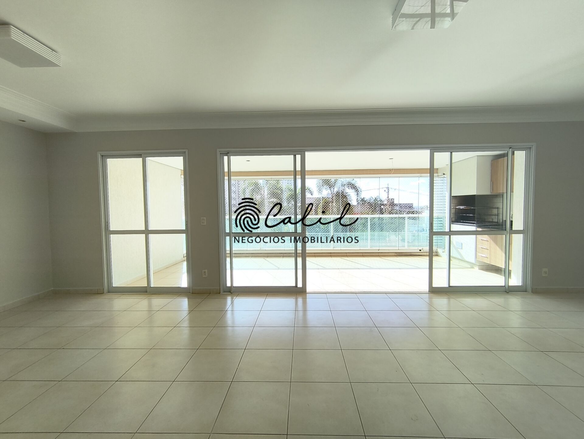 Apartamento para alugar com 3 quartos, 175m² - Foto 9