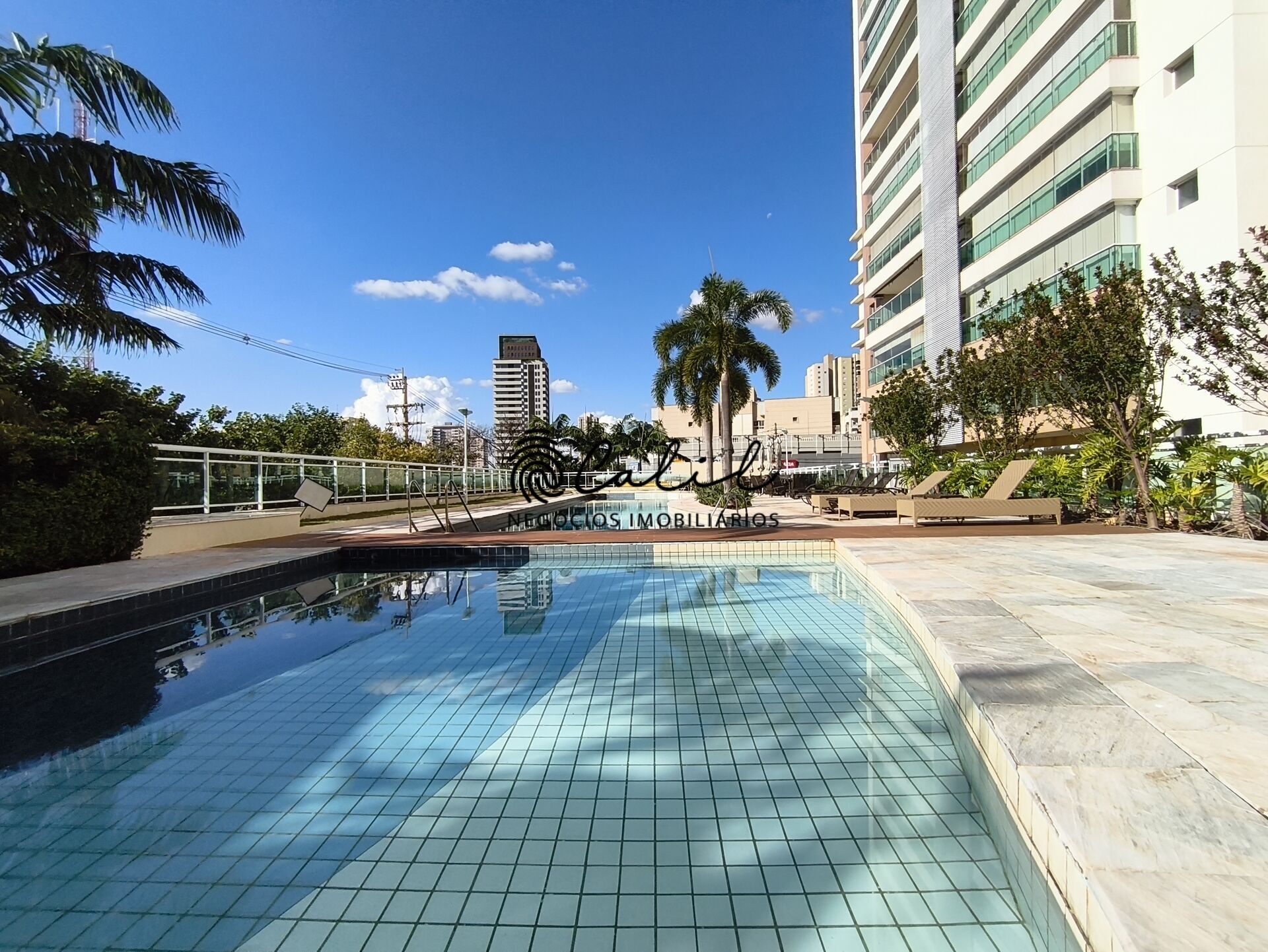 Apartamento para alugar com 3 quartos, 175m² - Foto 31