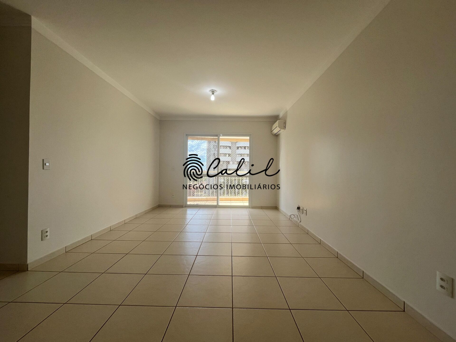 Apartamento à venda com 3 quartos, 103m² - Foto 3