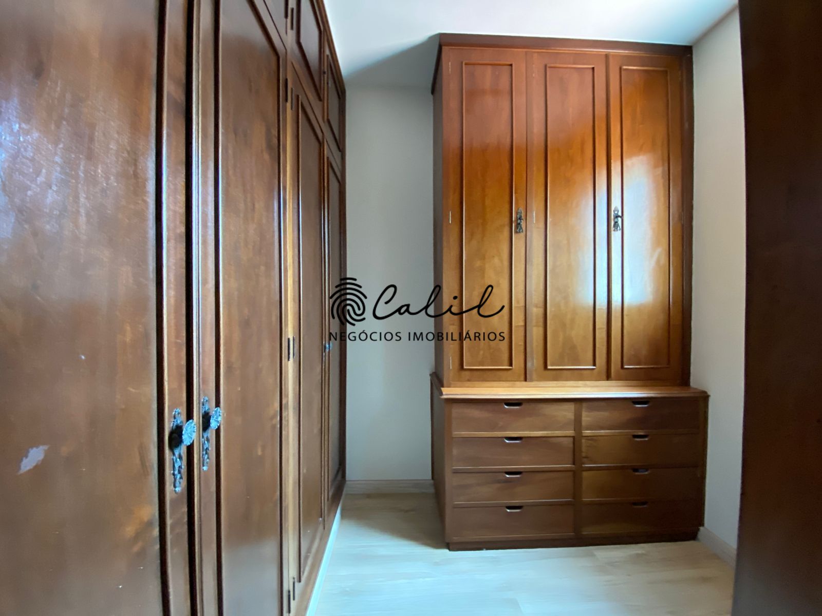 Casa à venda com 4 quartos, 354m² - Foto 29