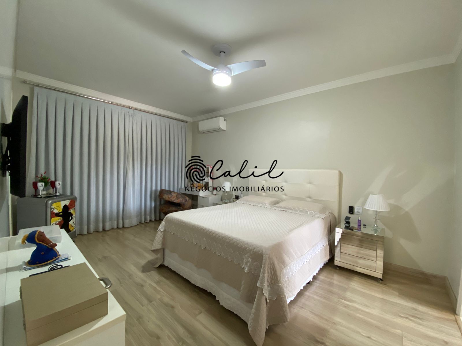 Casa à venda com 4 quartos, 354m² - Foto 28