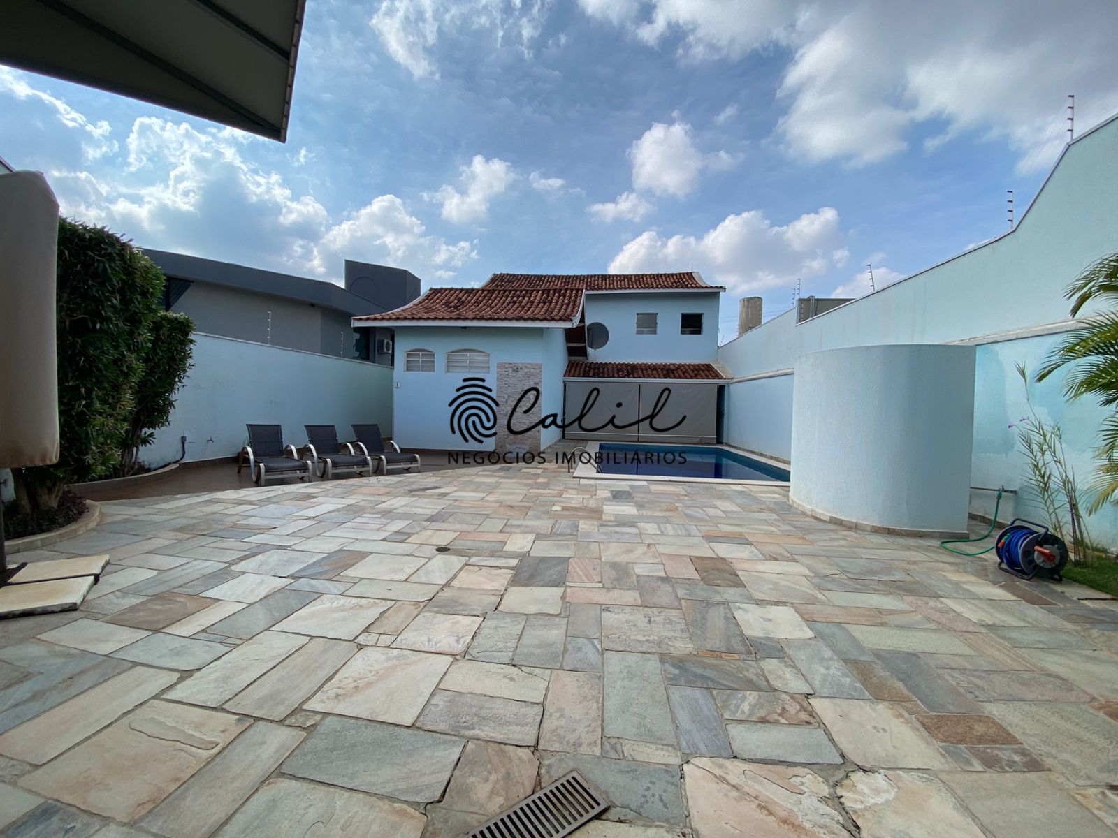 Casa à venda com 4 quartos, 354m² - Foto 15