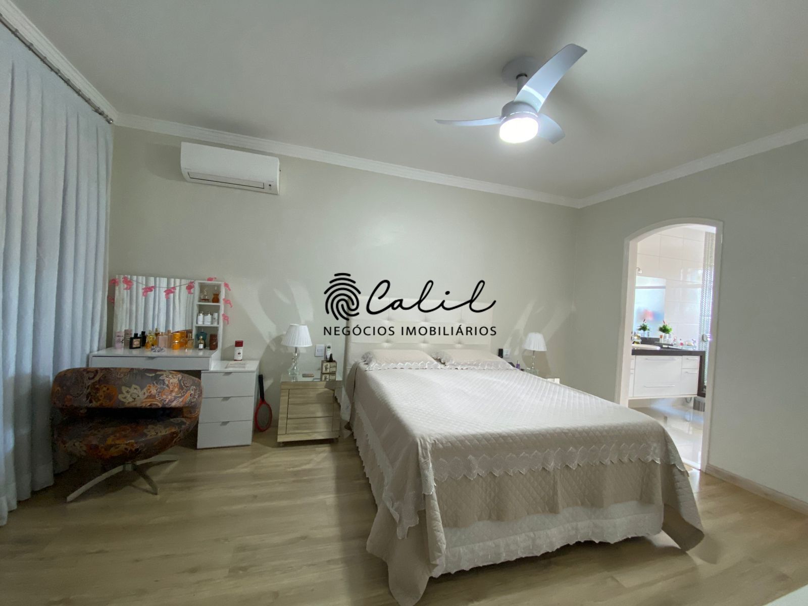 Casa à venda com 4 quartos, 354m² - Foto 31