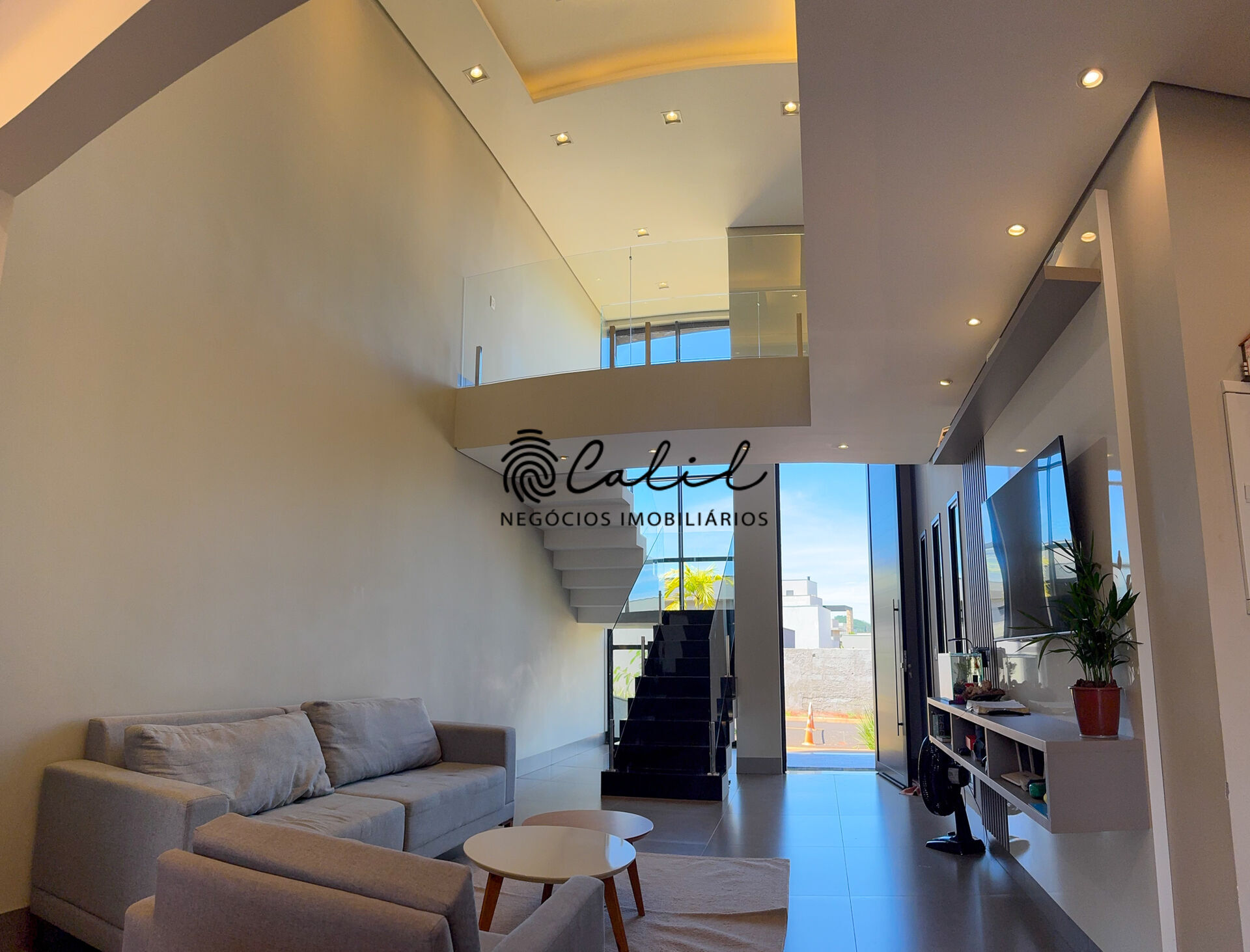 Casa de Condomínio à venda com 4 quartos, 226m² - Foto 4