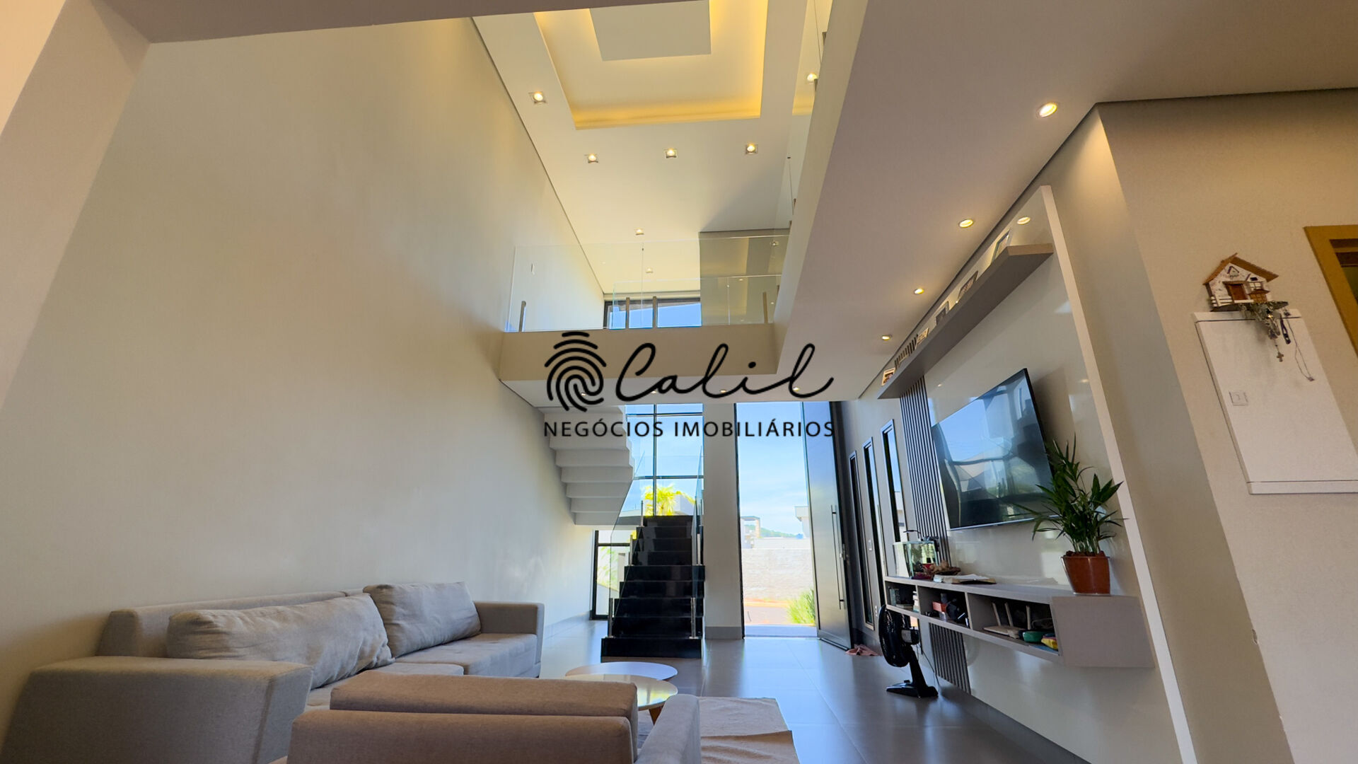 Casa de Condomínio à venda com 4 quartos, 226m² - Foto 5