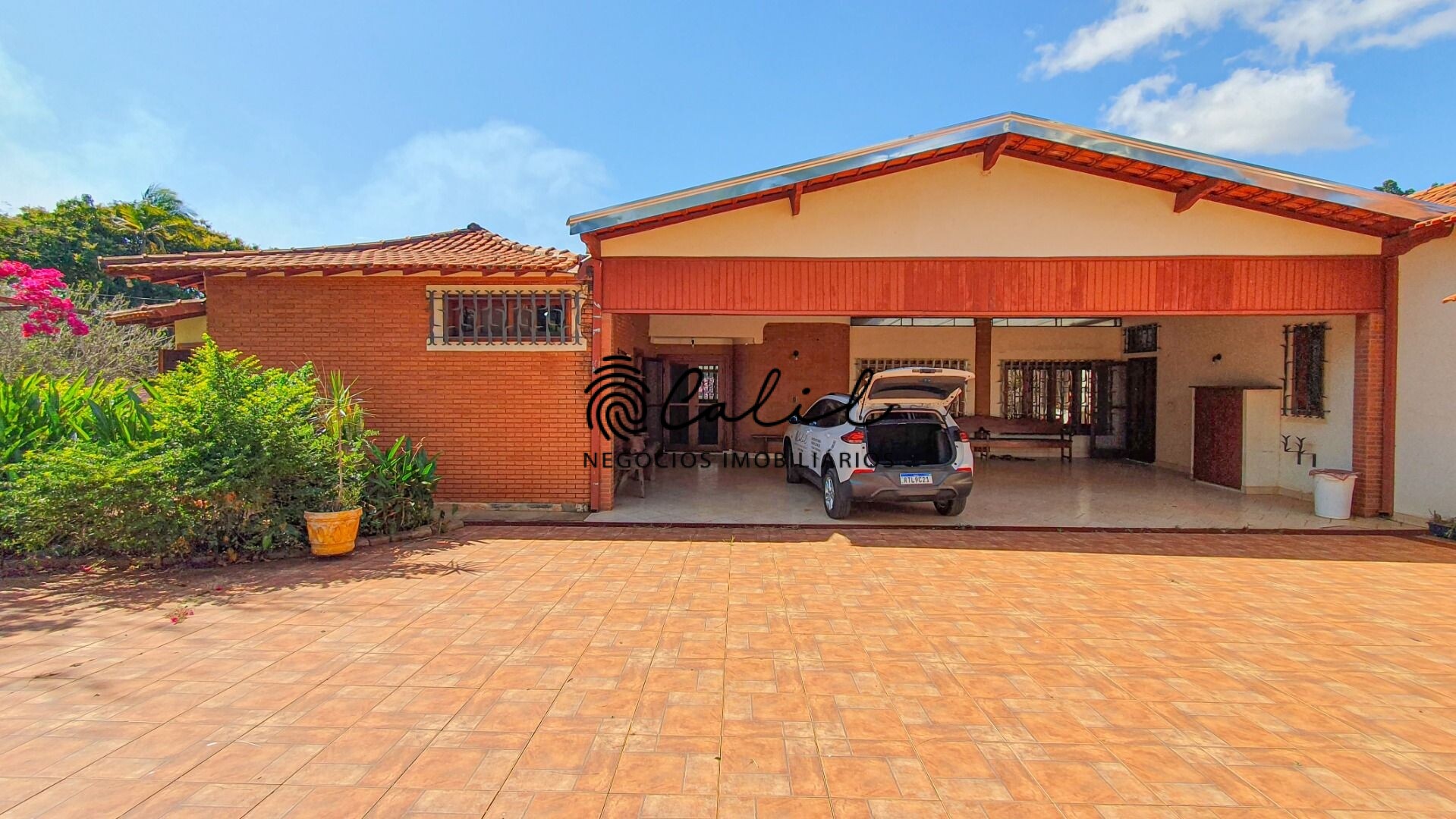 Fazenda à venda com 4 quartos, 1790000m² - Foto 2