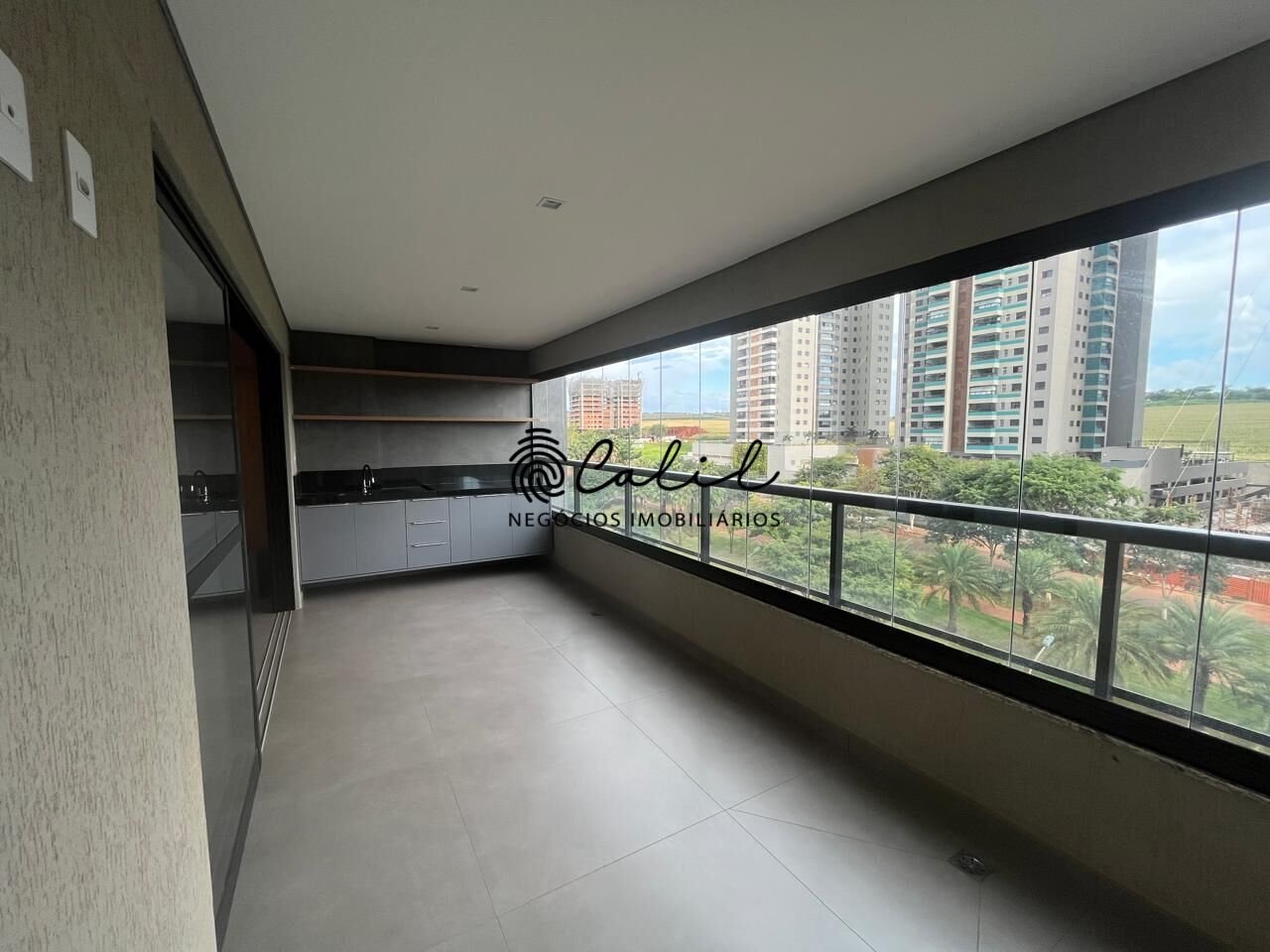 Apartamento, 3 quartos, 154 m² - Foto 2