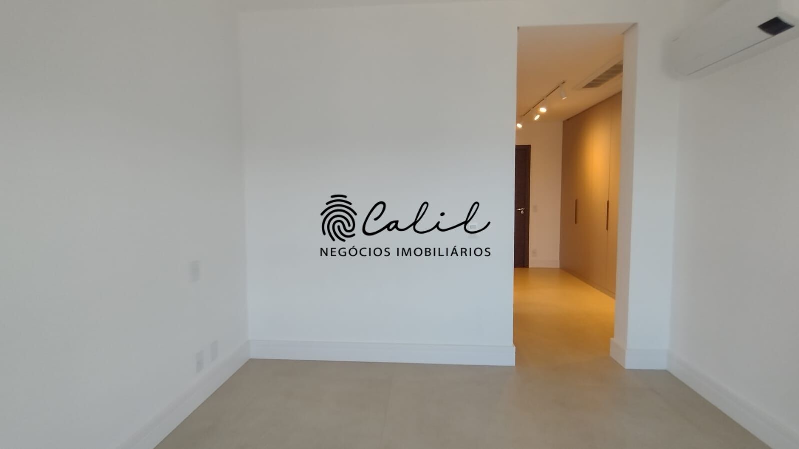 Apartamento para alugar com 3 quartos, 237m² - Foto 16