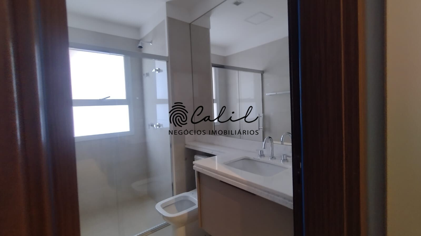 Apartamento para alugar com 3 quartos, 237m² - Foto 28
