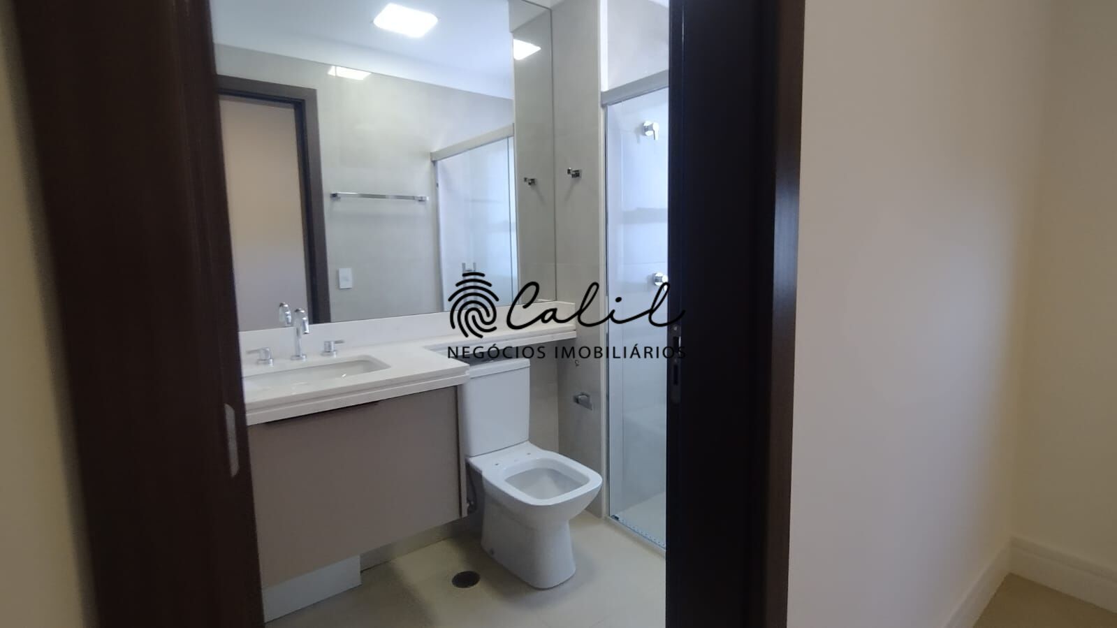 Apartamento para alugar com 3 quartos, 237m² - Foto 23