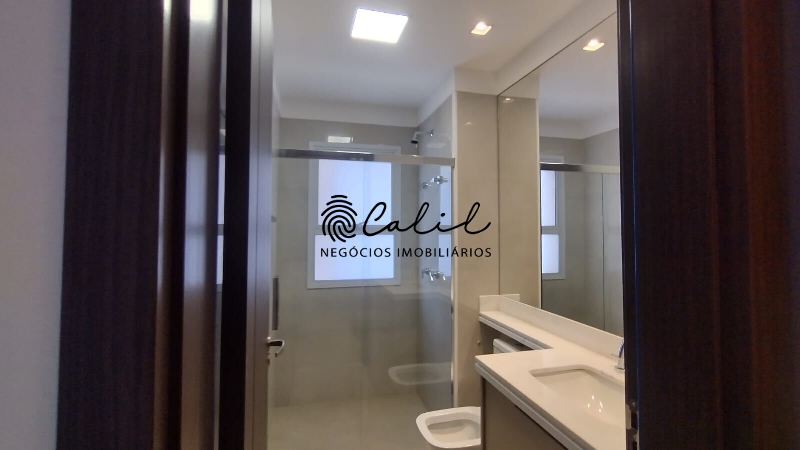 Apartamento para alugar com 3 quartos, 237m² - Foto 30