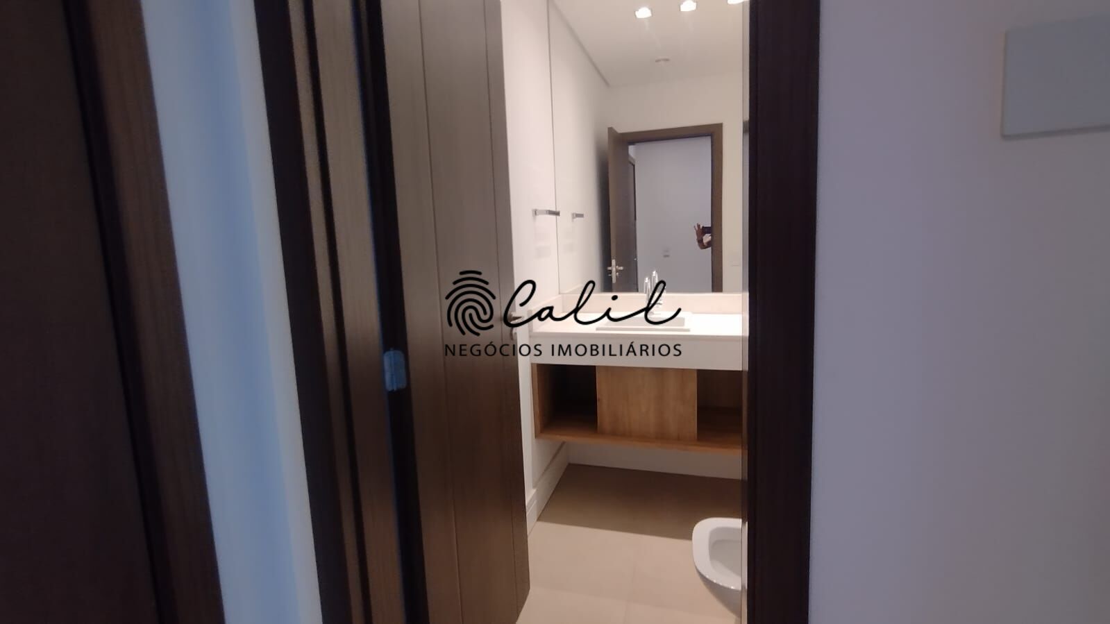 Apartamento para alugar com 3 quartos, 237m² - Foto 34