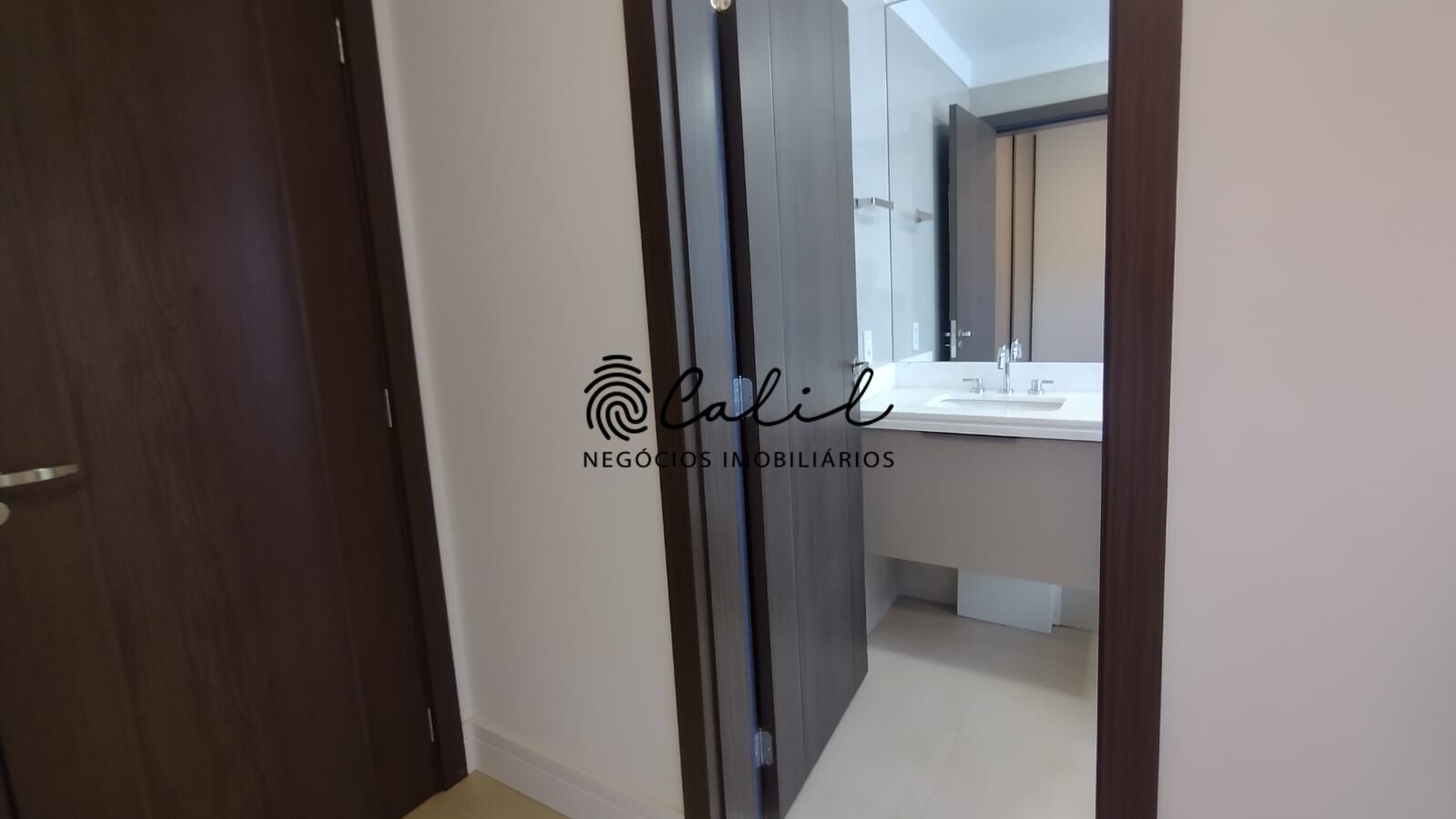 Apartamento para alugar com 3 quartos, 237m² - Foto 27