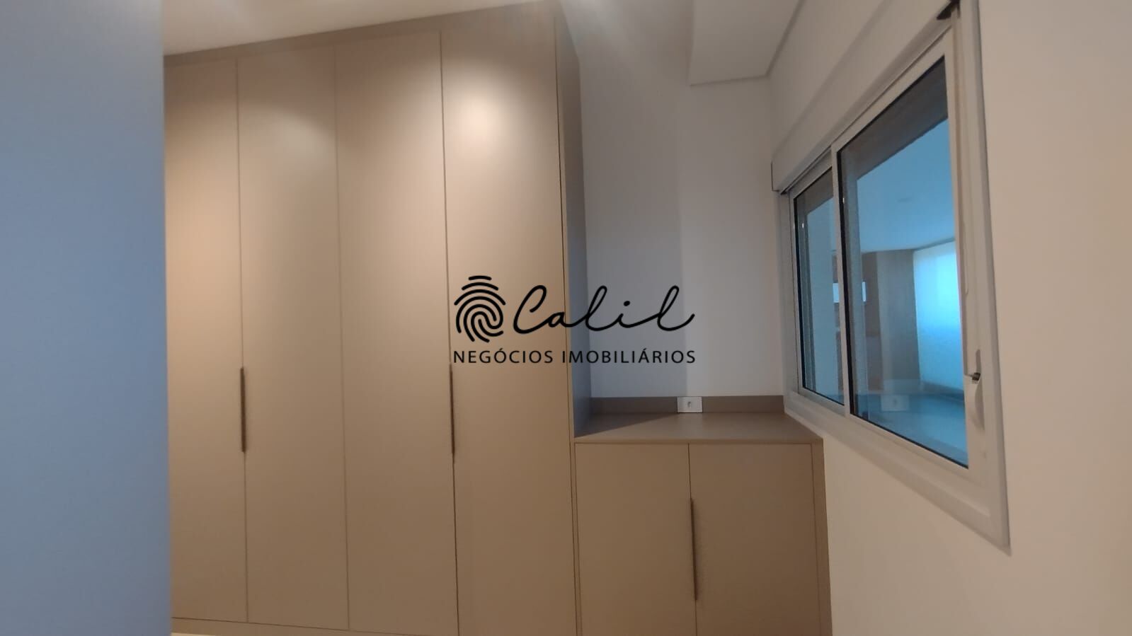 Apartamento para alugar com 3 quartos, 237m² - Foto 24