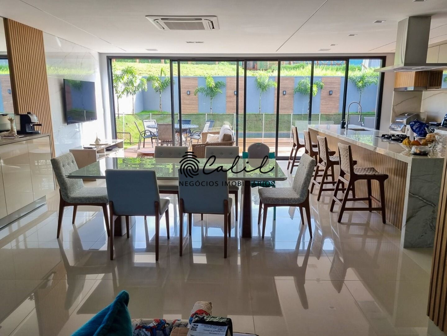 Casa de Condomínio à venda com 3 quartos, 305m² - Foto 6