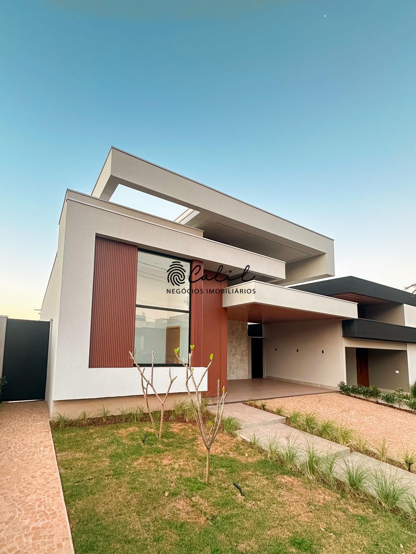 Casa de Condomínio à venda com 3 quartos, 178m² - Foto 2