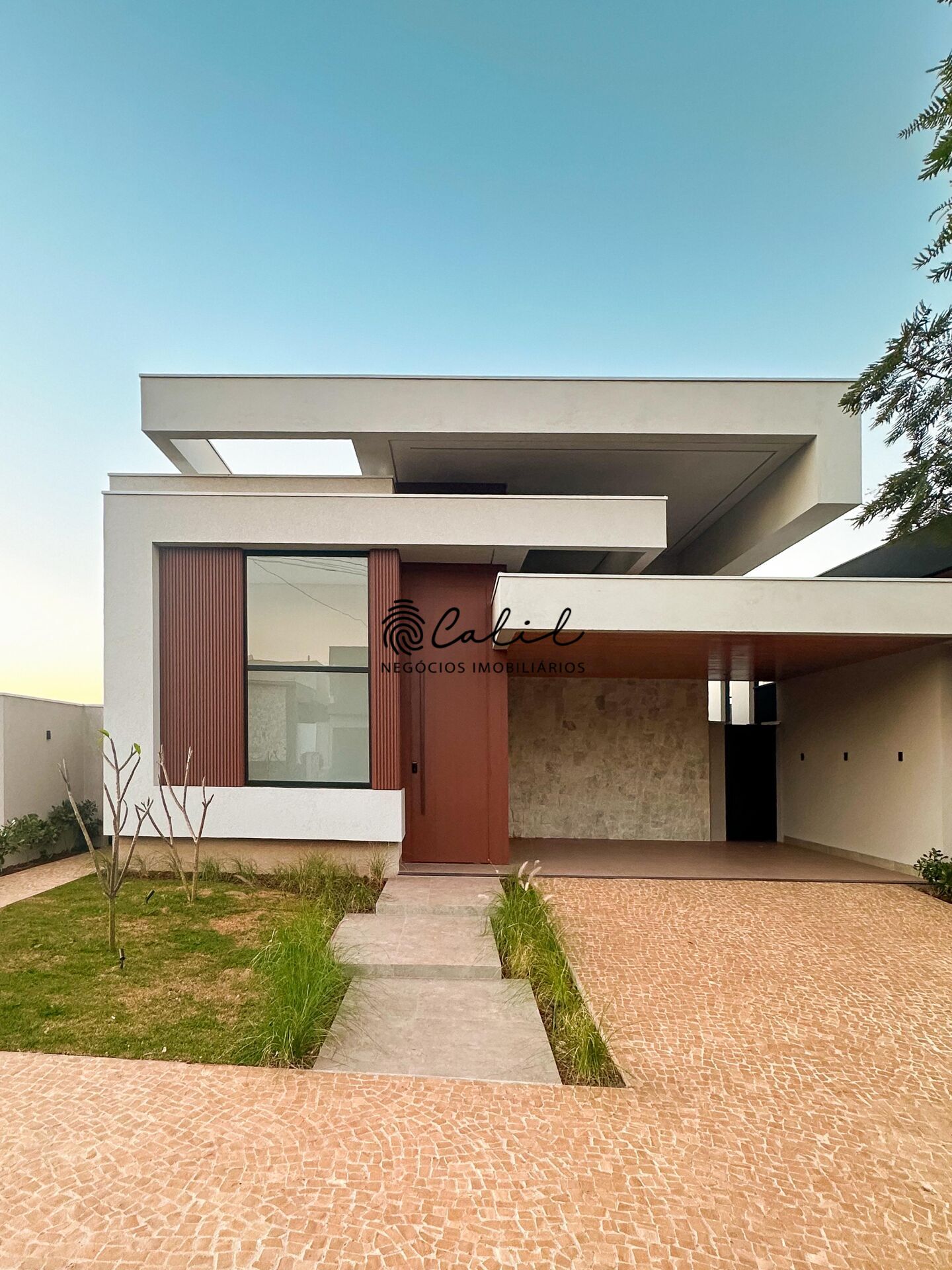 Casa de Condomínio à venda com 3 quartos, 178m² - Foto 1