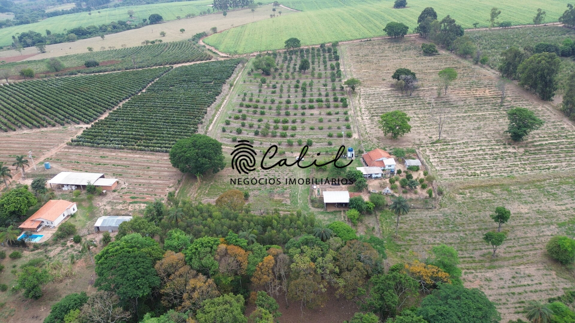 Fazenda à venda com 3 quartos, 30400m² - Foto 1