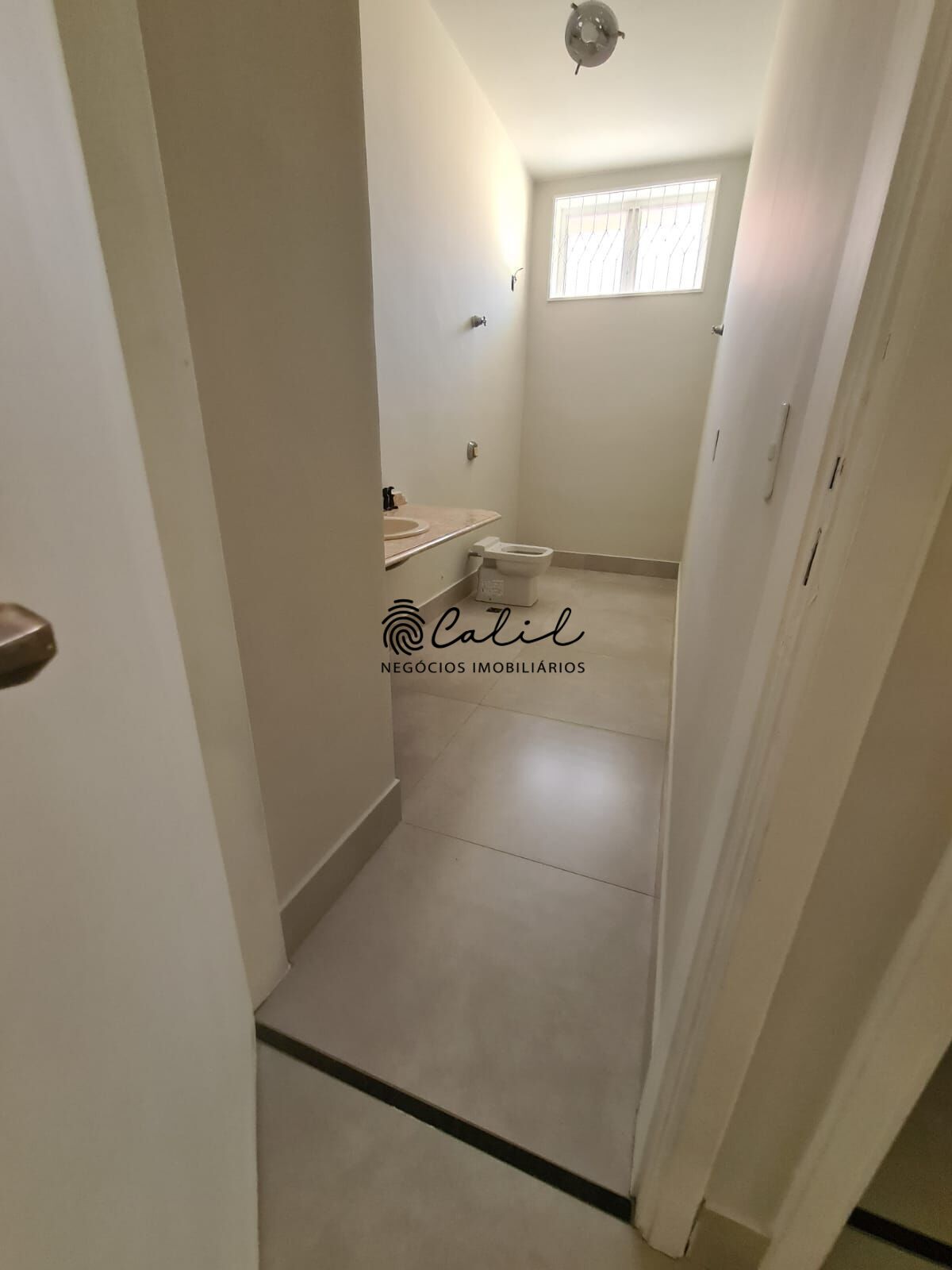 Casa à venda com 1 quarto, 320m² - Foto 13