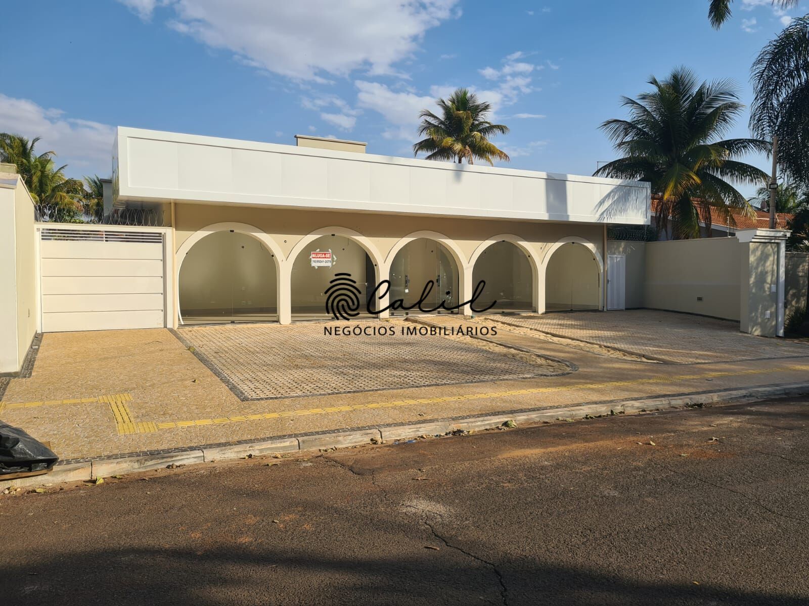 Casa à venda com 1 quarto, 320m² - Foto 3