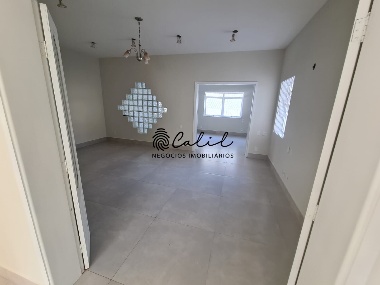 Casa à venda com 1 quarto, 320m² - Foto 4